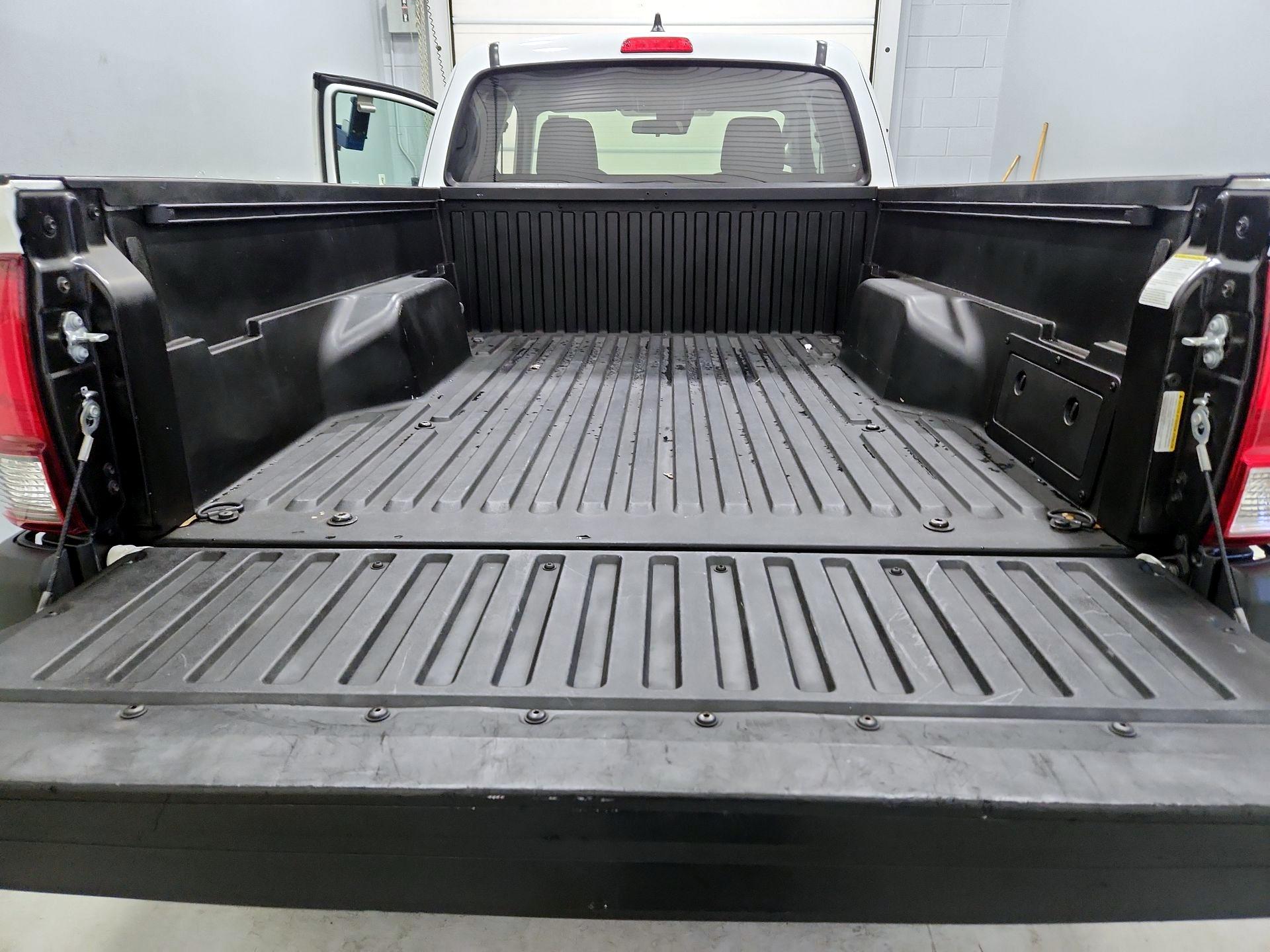 Thumbnail: 2021 Toyota Tacoma - 20