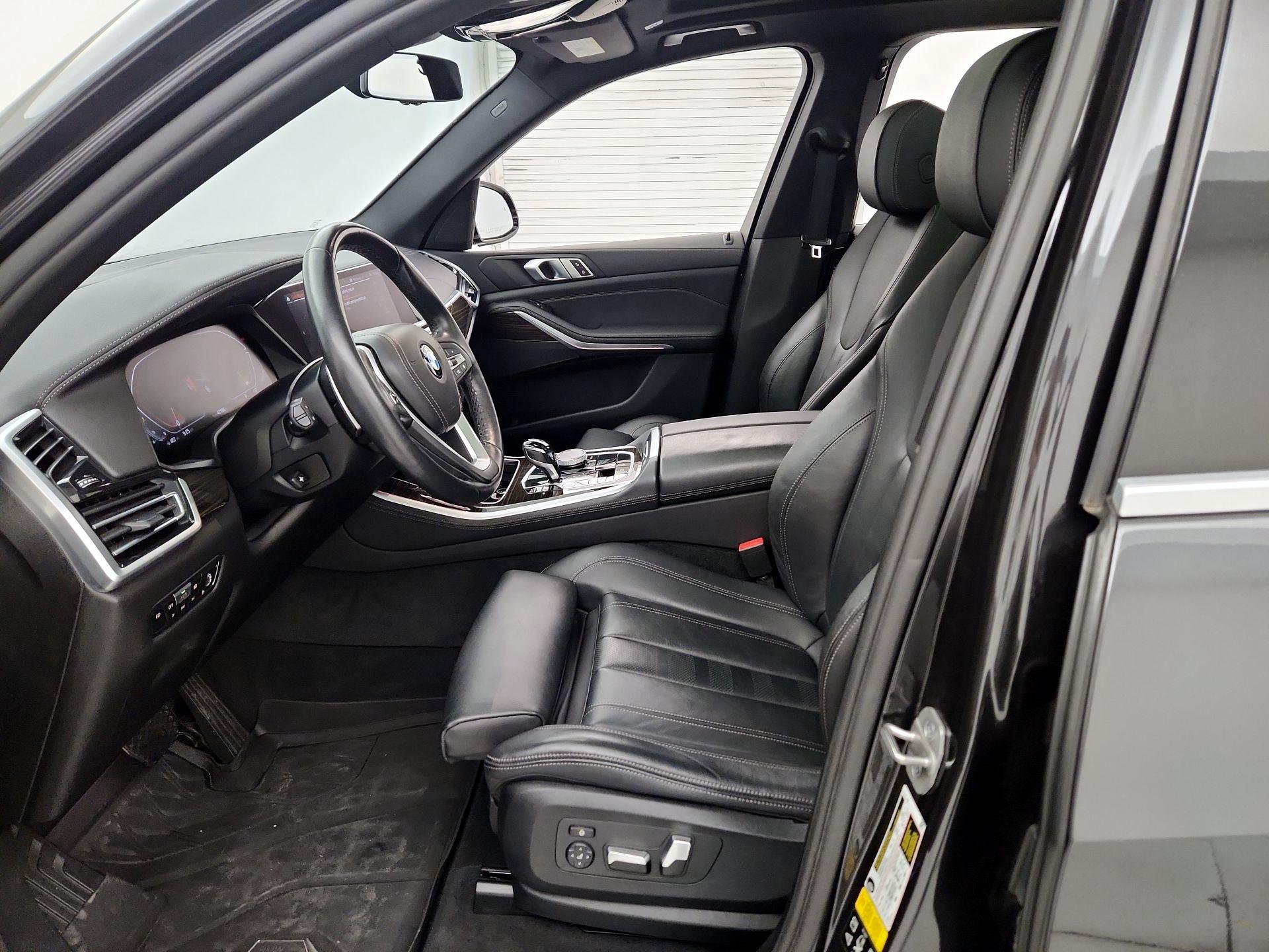 Thumbnail: 2021 BMW X5 - 11