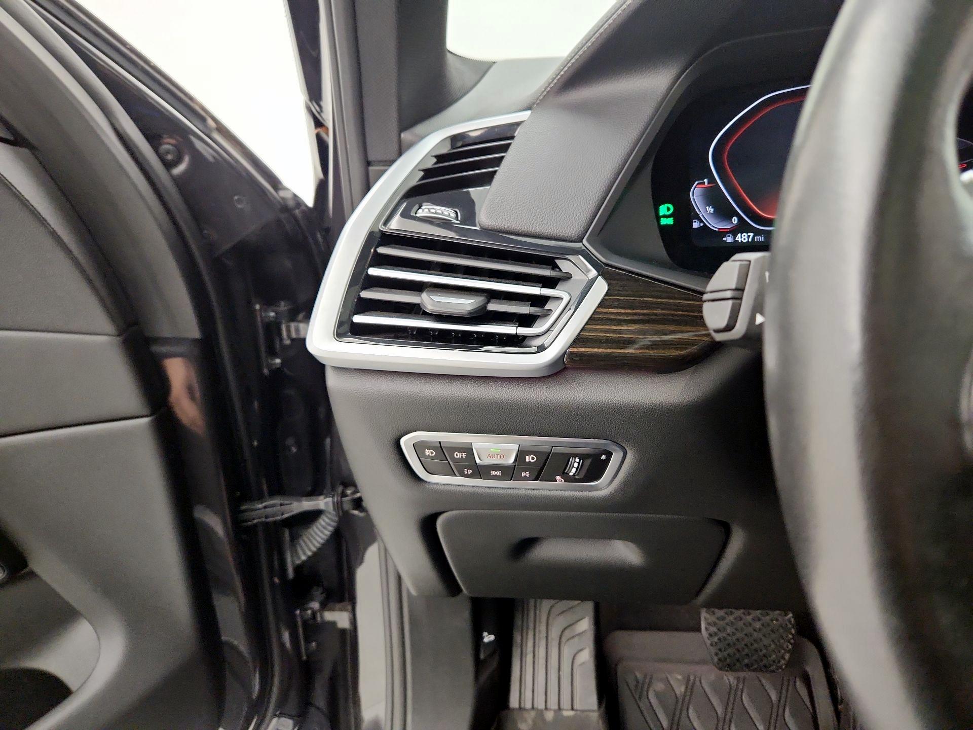 Thumbnail: 2021 BMW X5 - 13