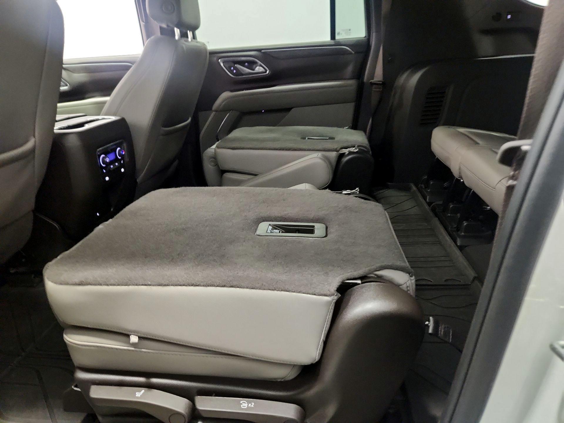 Thumbnail: 2024 Chevrolet Suburban - 19