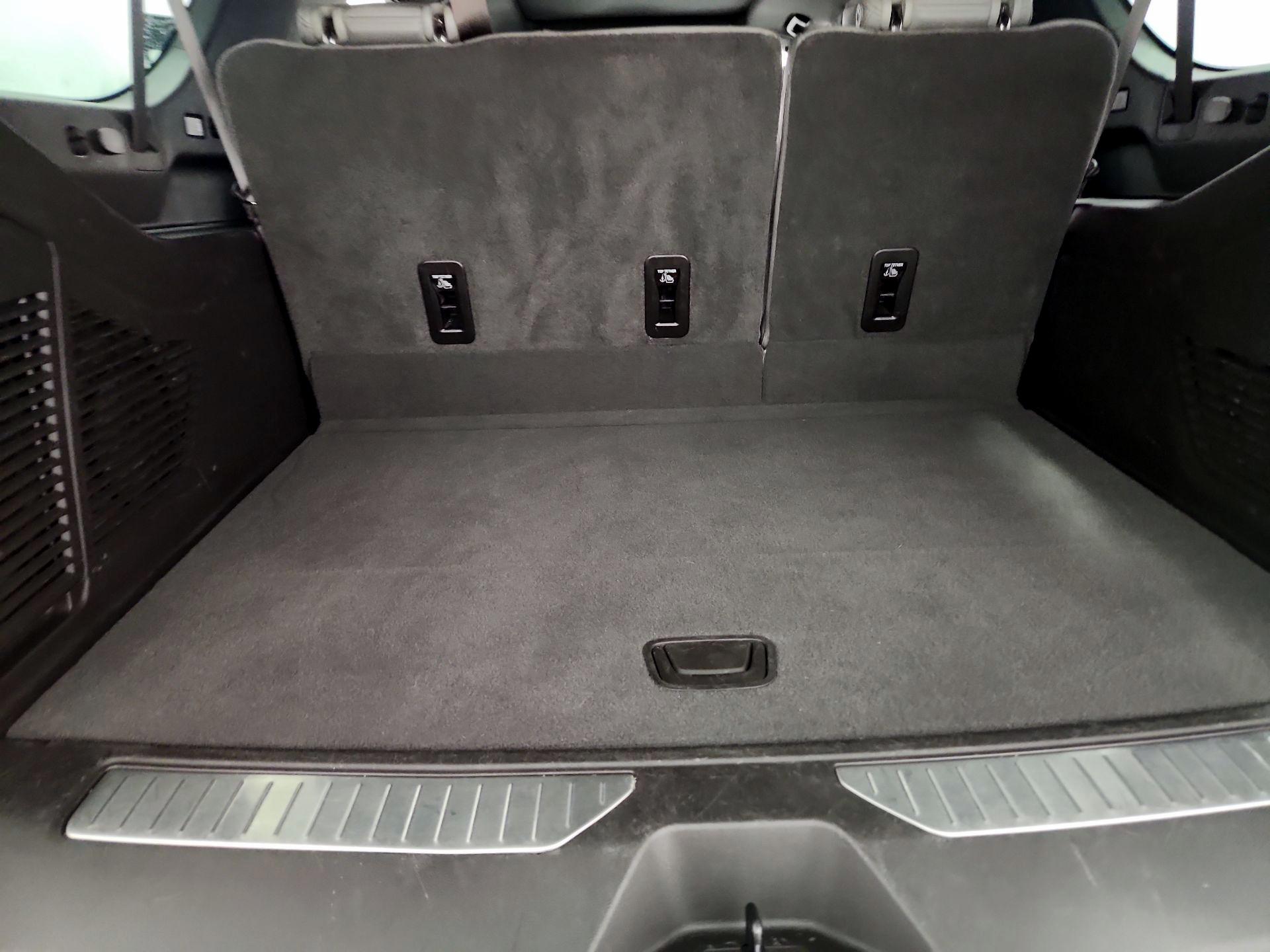 Thumbnail: 2024 Chevrolet Suburban - 20