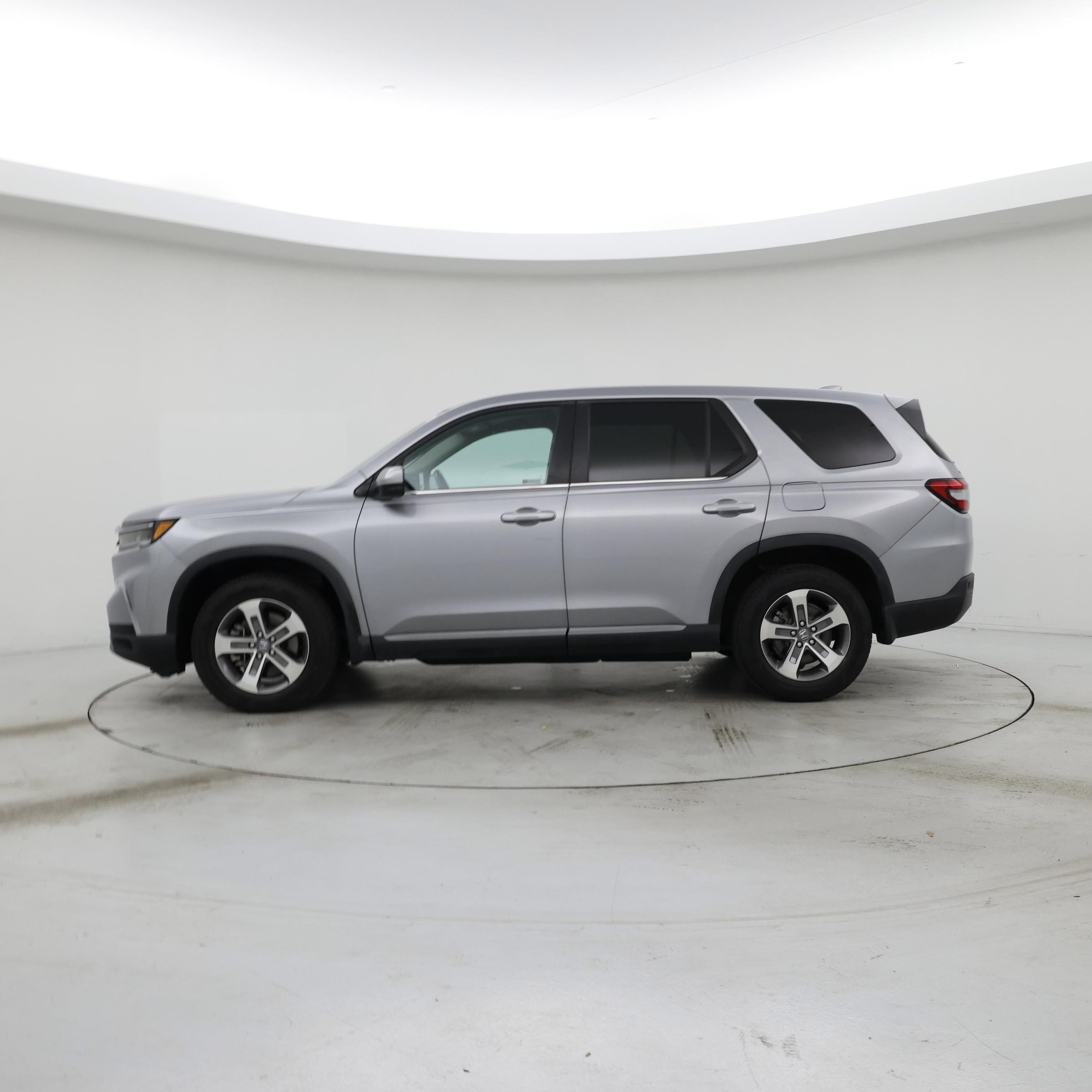 Thumbnail: 2023 Honda Pilot - 3