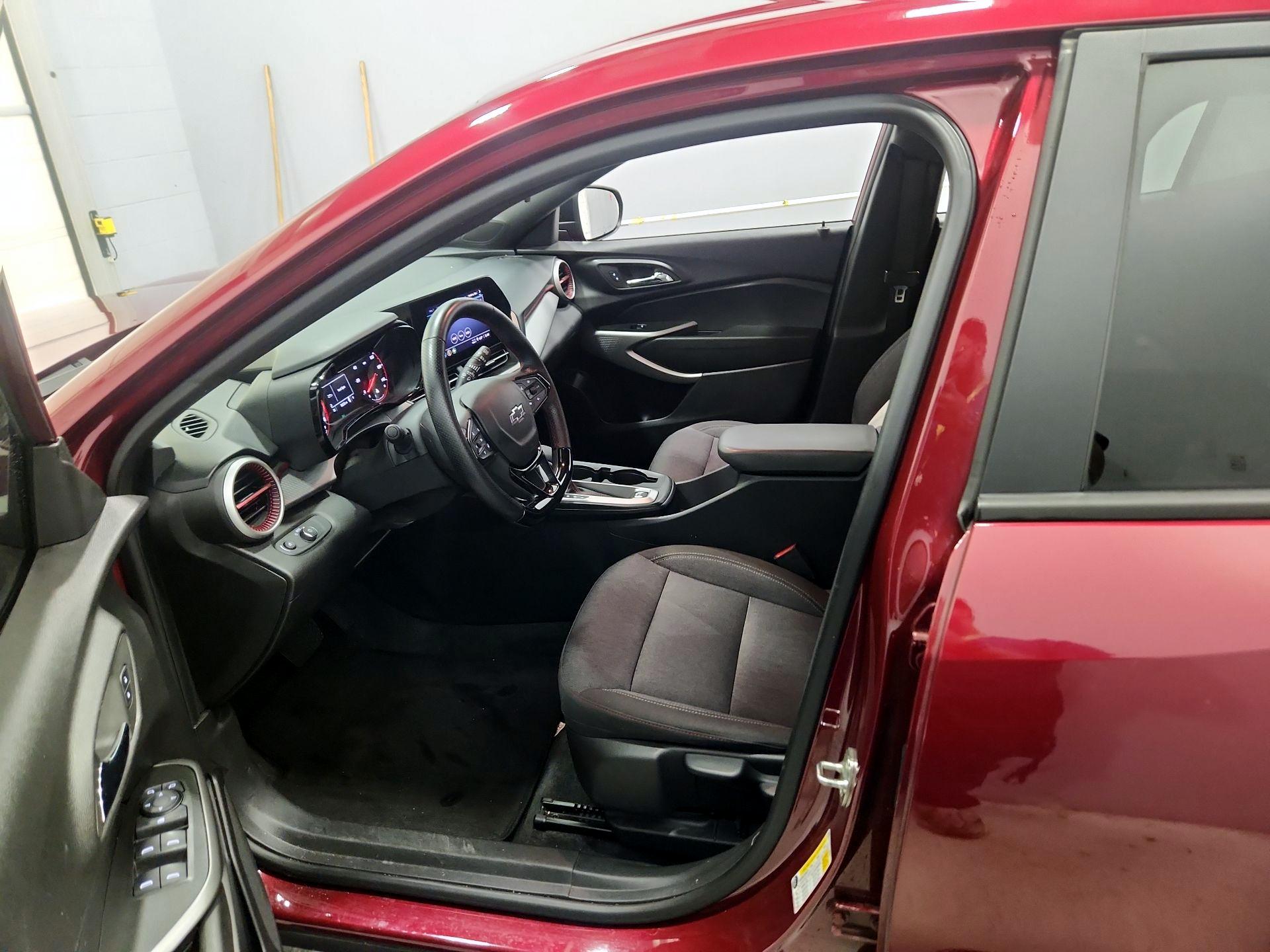 Thumbnail: 2024 Chevrolet Trax - 11