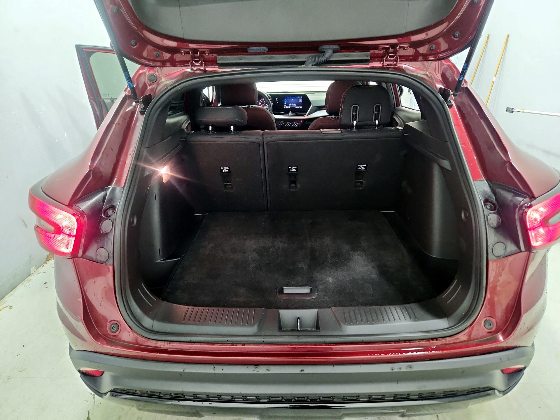 Thumbnail: 2024 Chevrolet Trax - 20