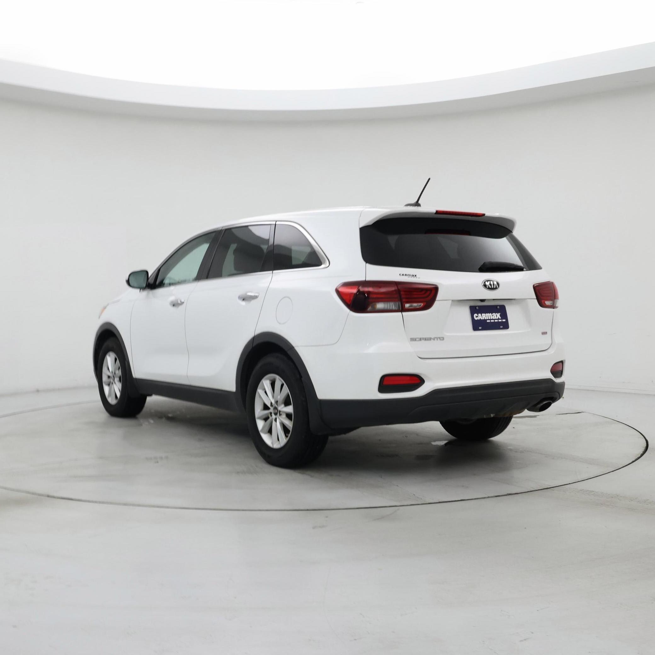 Thumbnail: 2019 Kia Sorento - 2