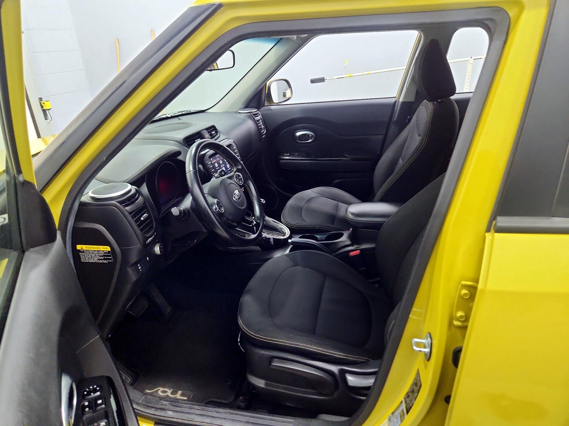 Thumbnail: 2014 Kia Soul - 11