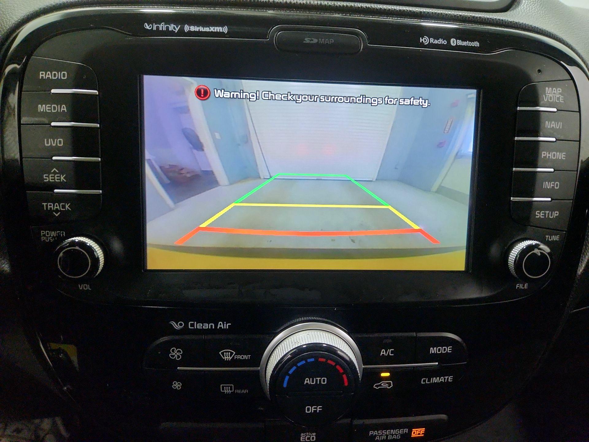 Thumbnail: 2014 Kia Soul - 15