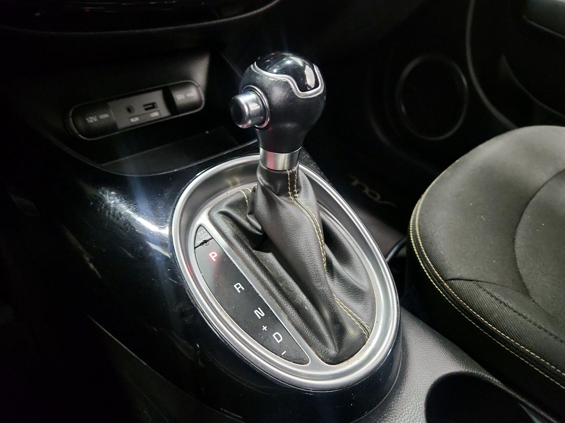 Thumbnail: 2014 Kia Soul - 18