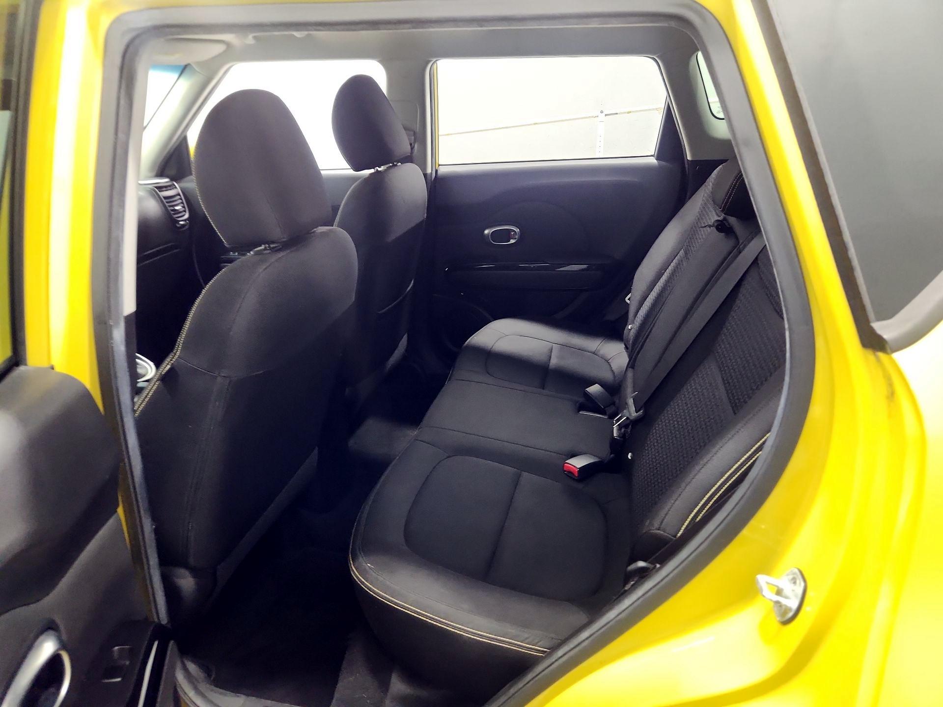 Thumbnail: 2014 Kia Soul - 20