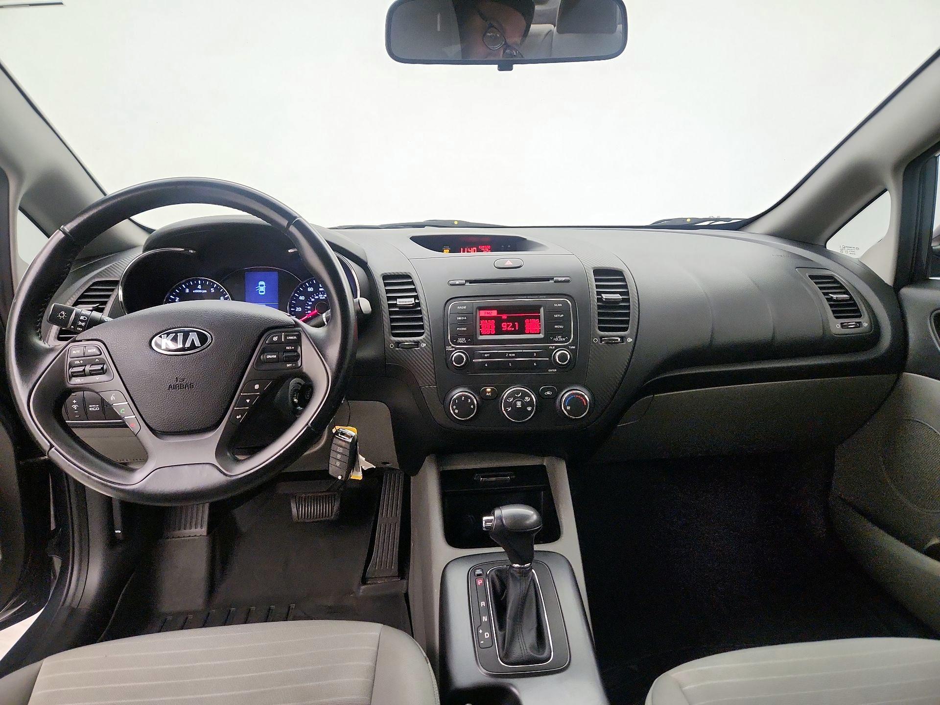 Thumbnail: 2015 Kia Forte - 9