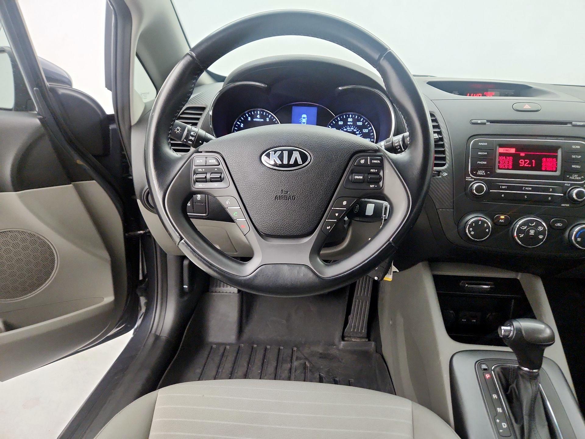 Thumbnail: 2015 Kia Forte - 10