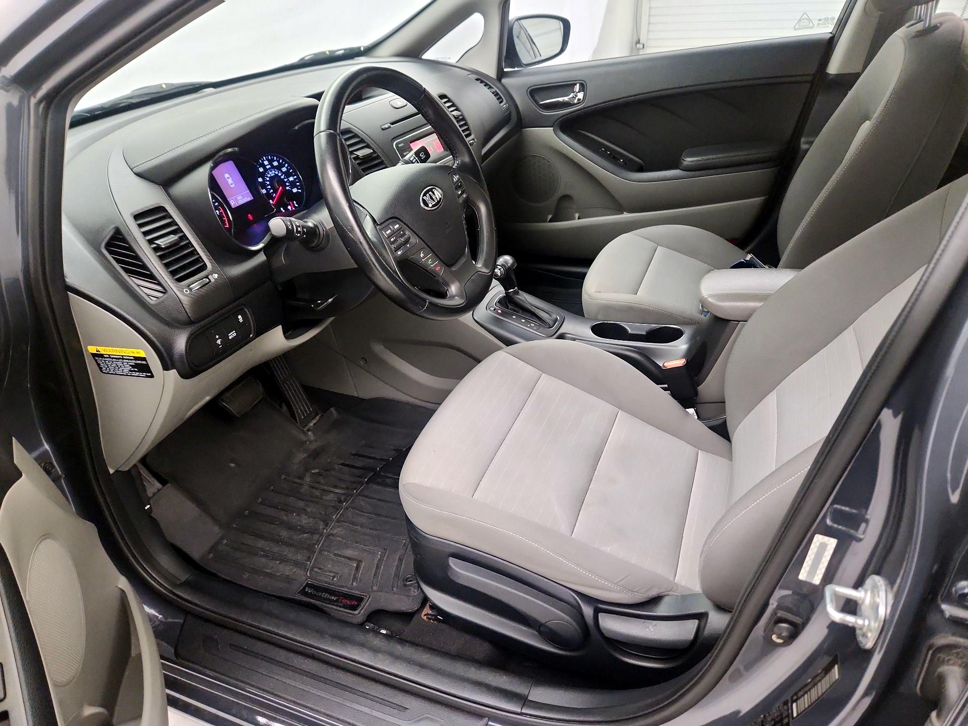 Thumbnail: 2015 Kia Forte - 11