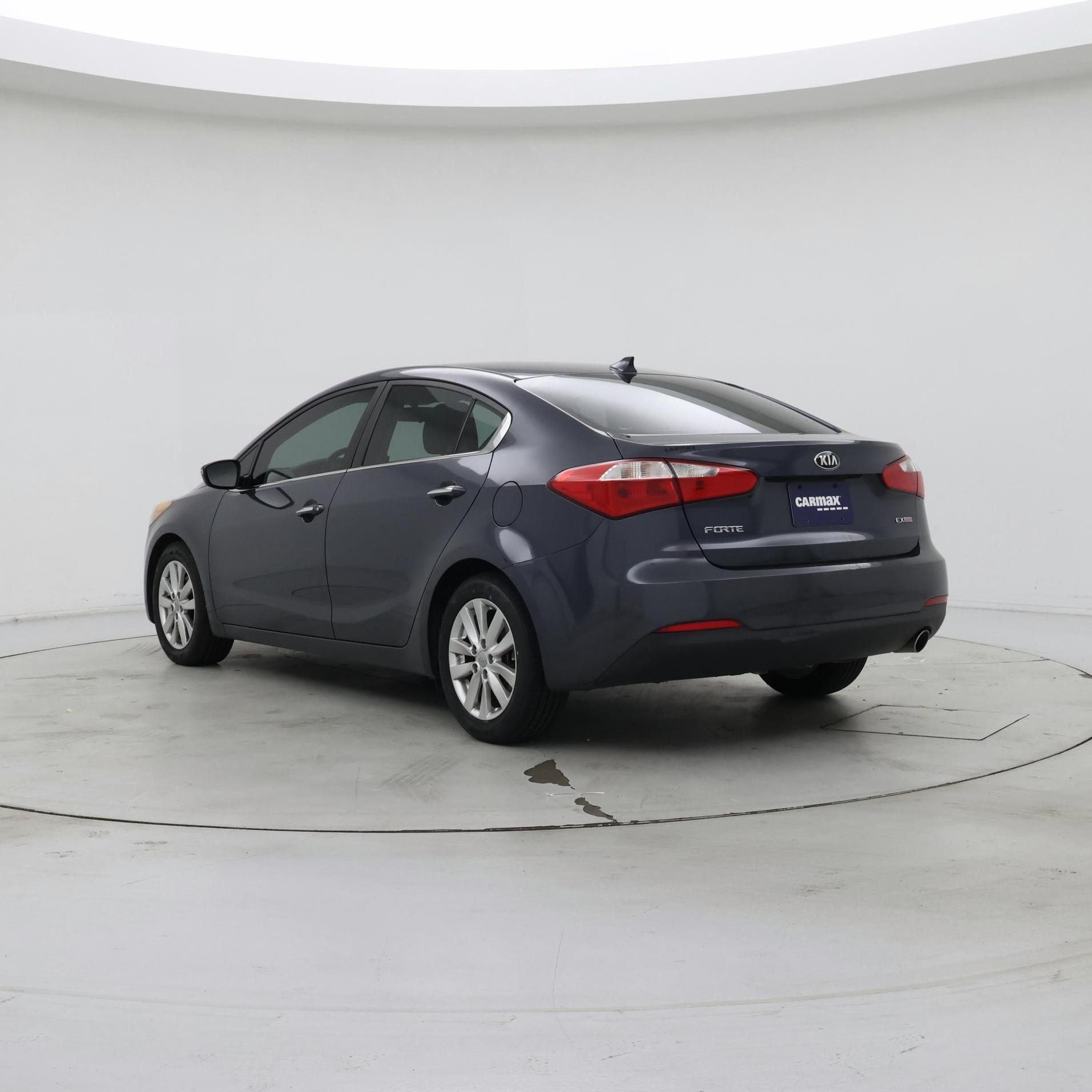 Thumbnail: 2015 Kia Forte - 2