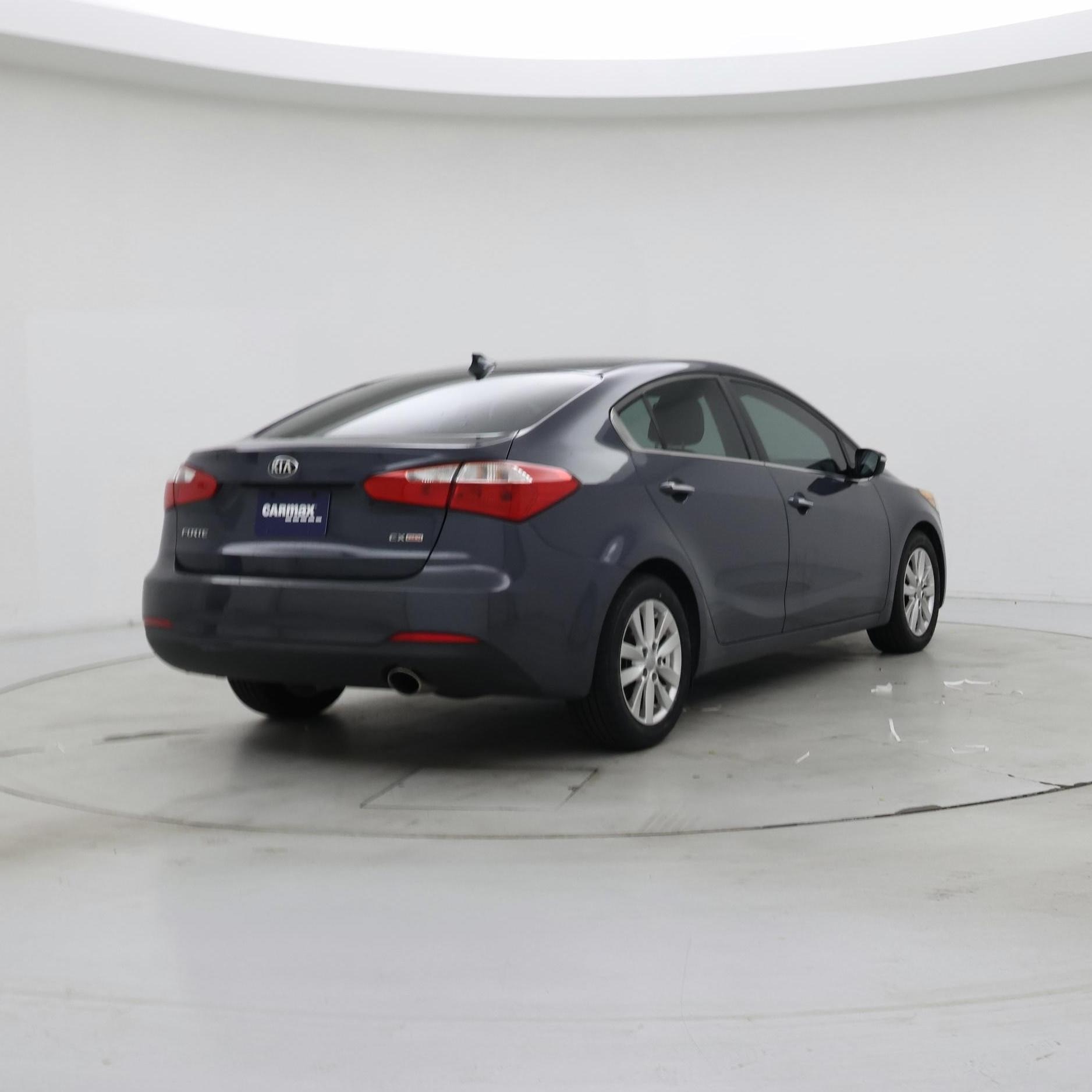 Thumbnail: 2015 Kia Forte - 8