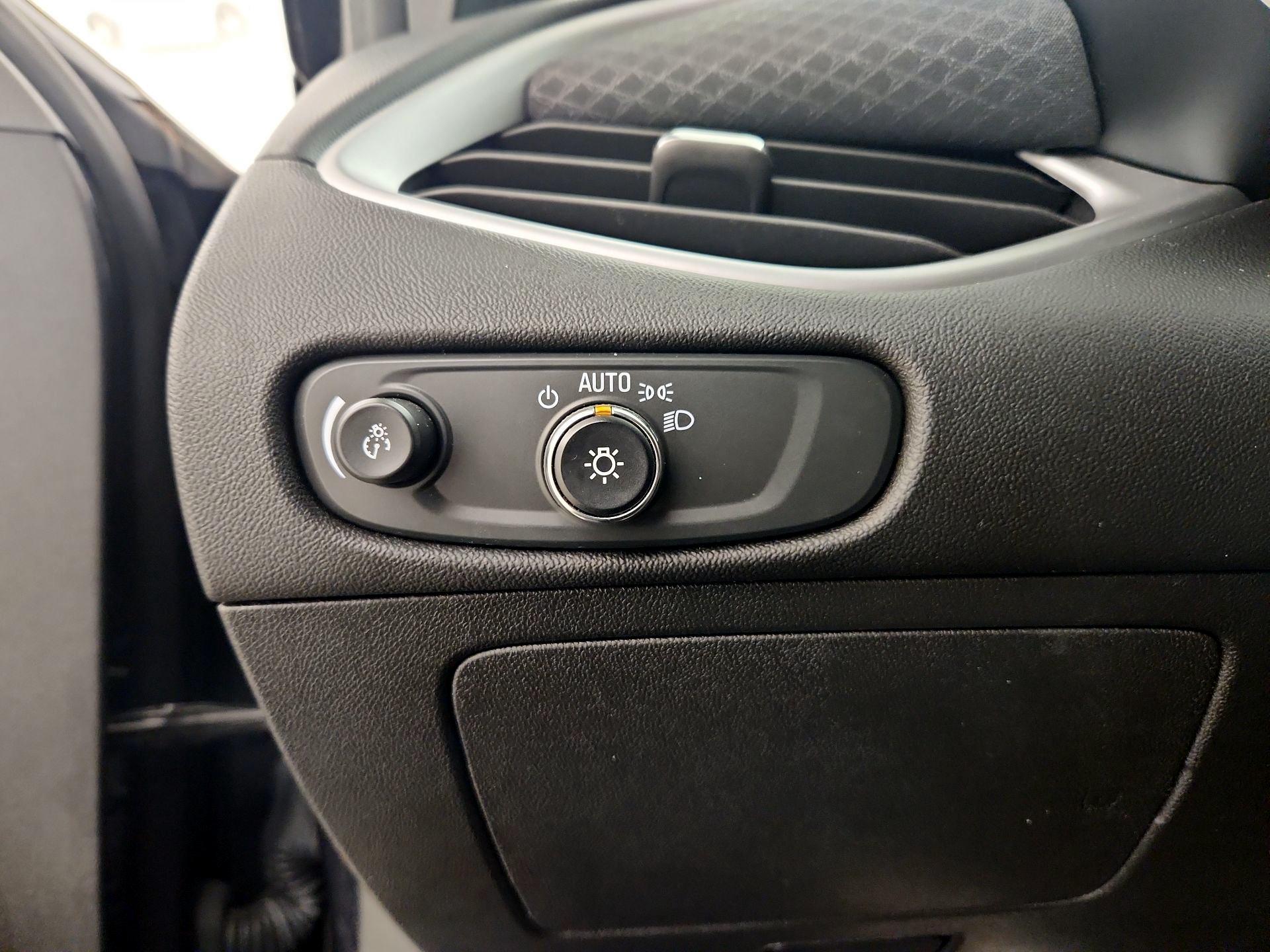 Thumbnail: 2023 Chevrolet Malibu - 13