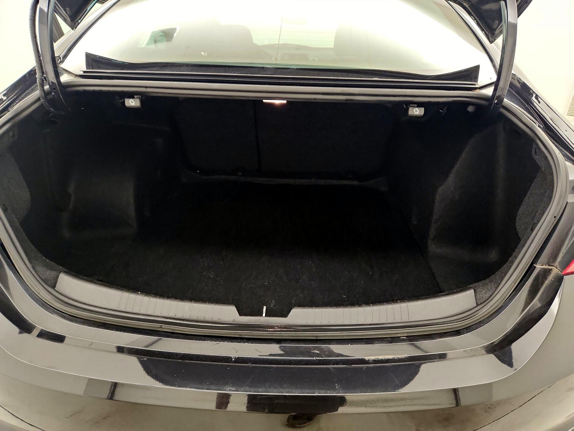 Thumbnail: 2023 Chevrolet Malibu - 20