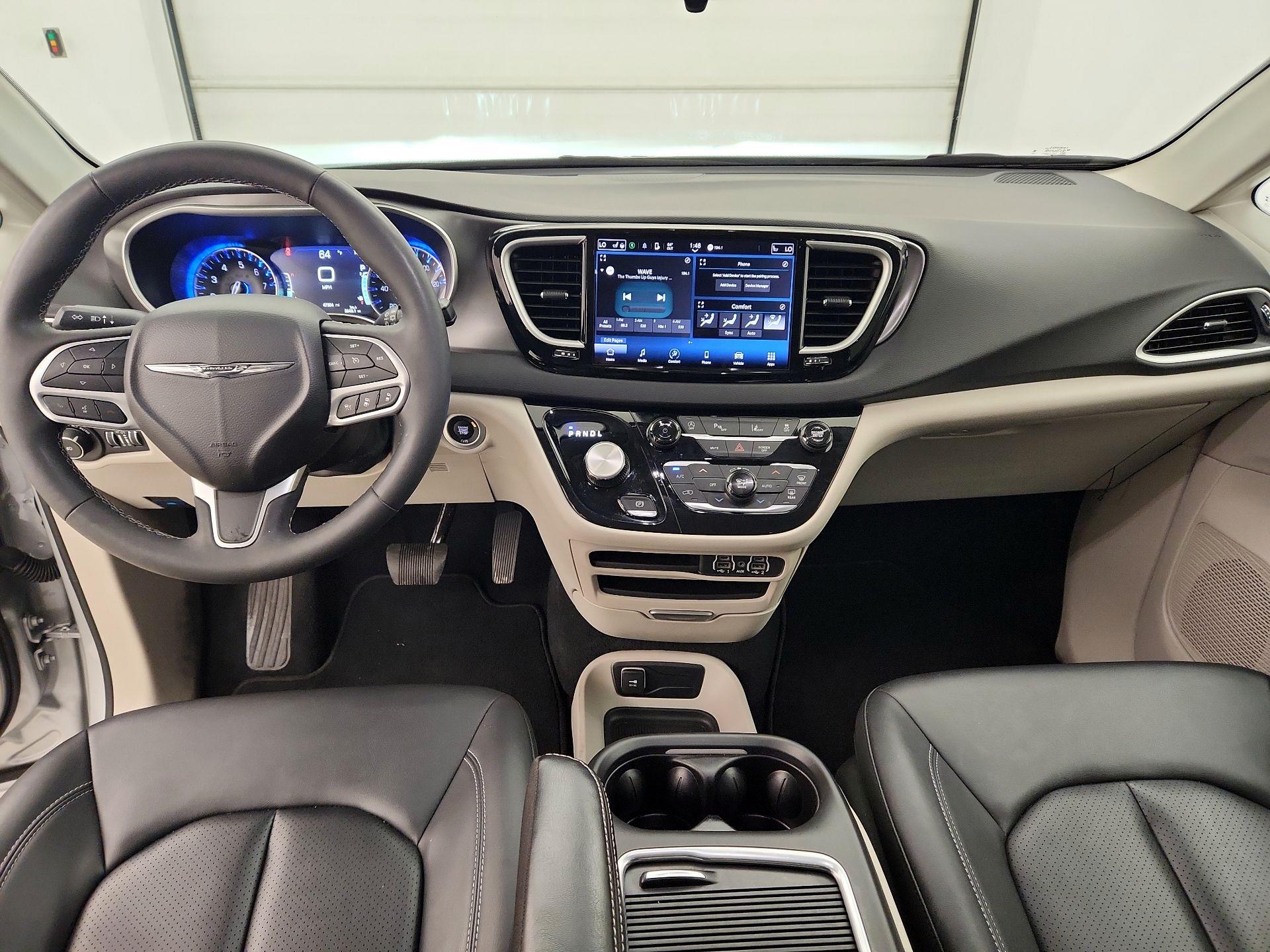 Thumbnail: 2024 Chrysler Pacifica - 9