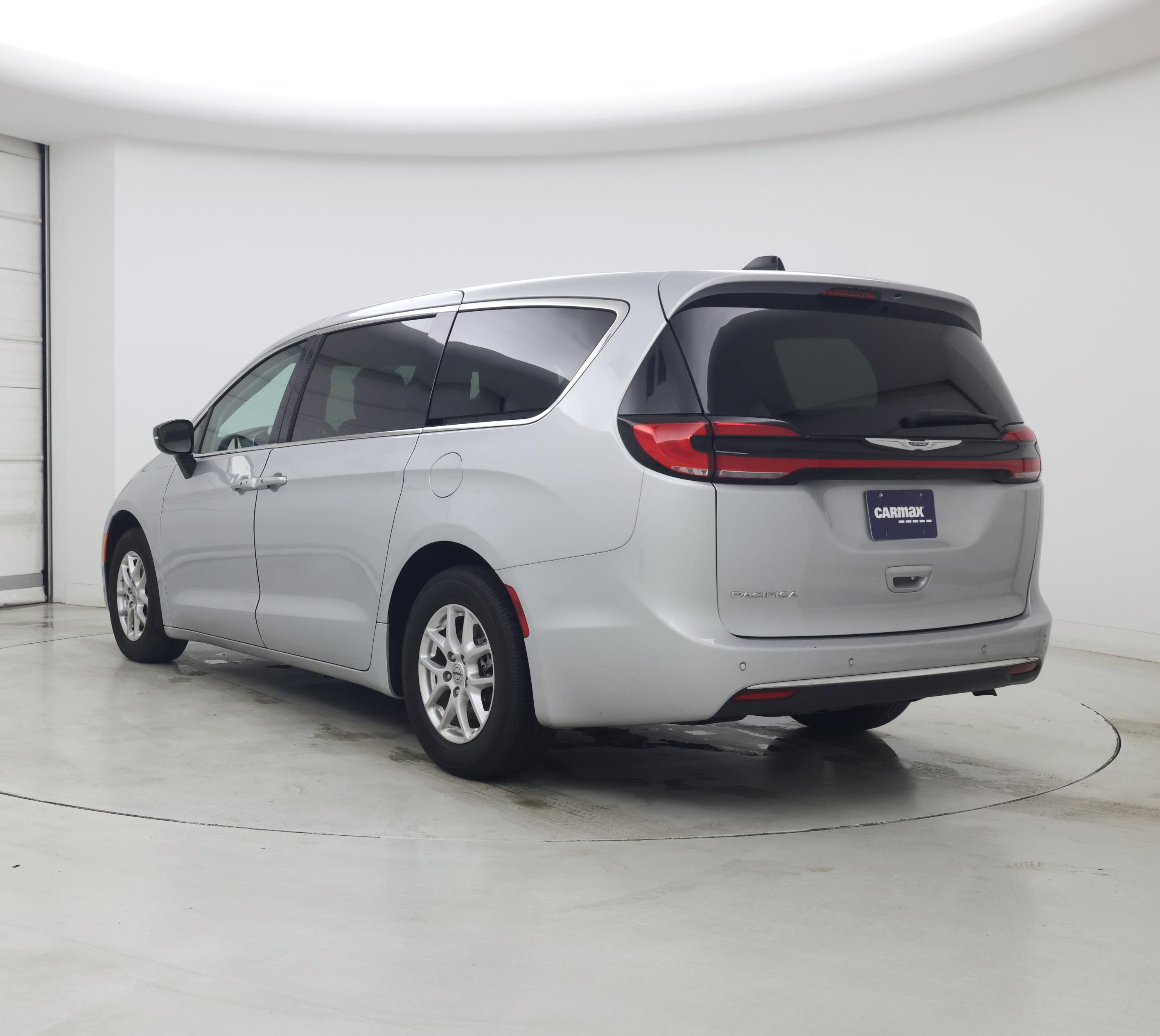 Thumbnail: 2024 Chrysler Pacifica - 2