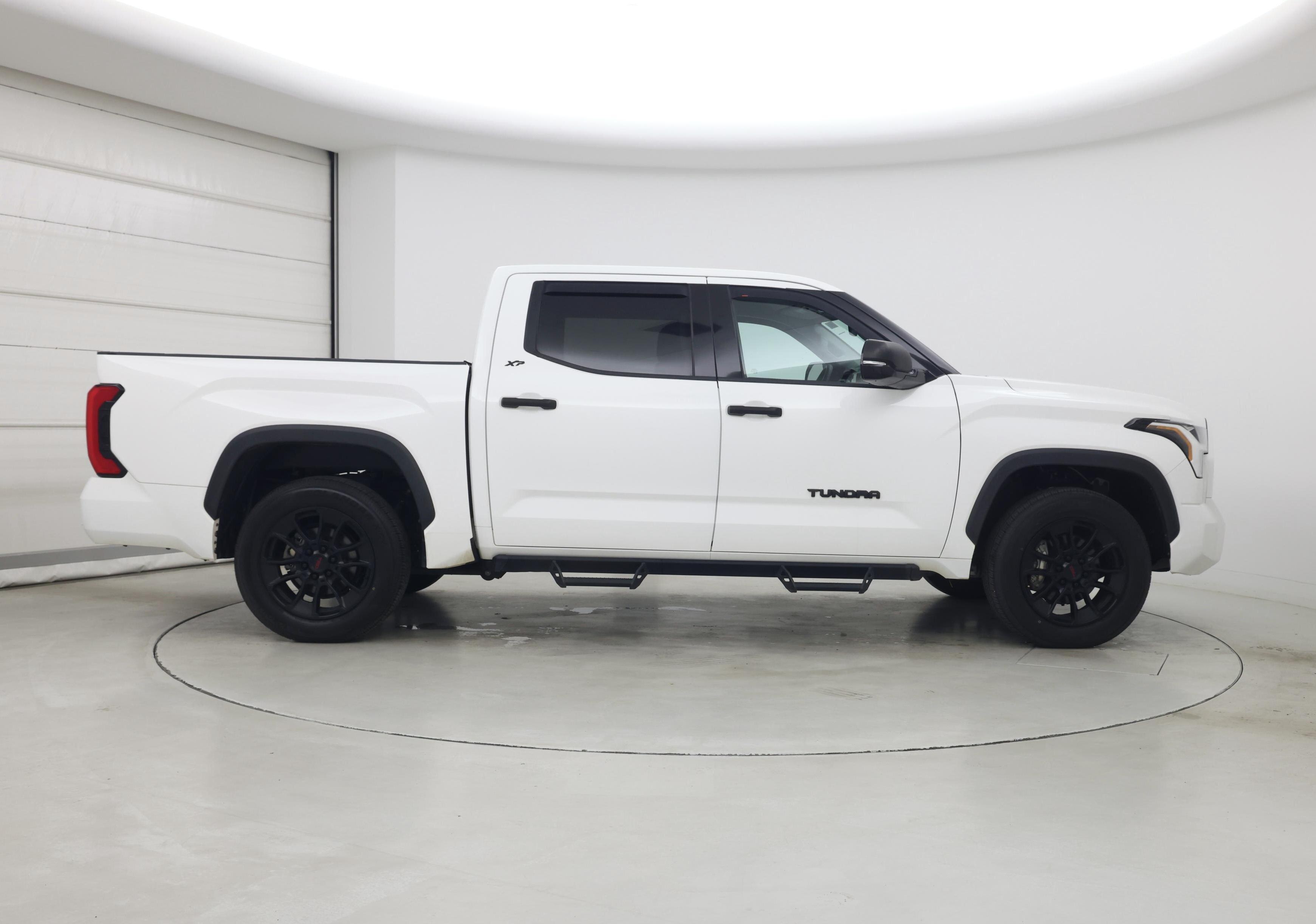 Thumbnail: 2023 Toyota Tundra - 7