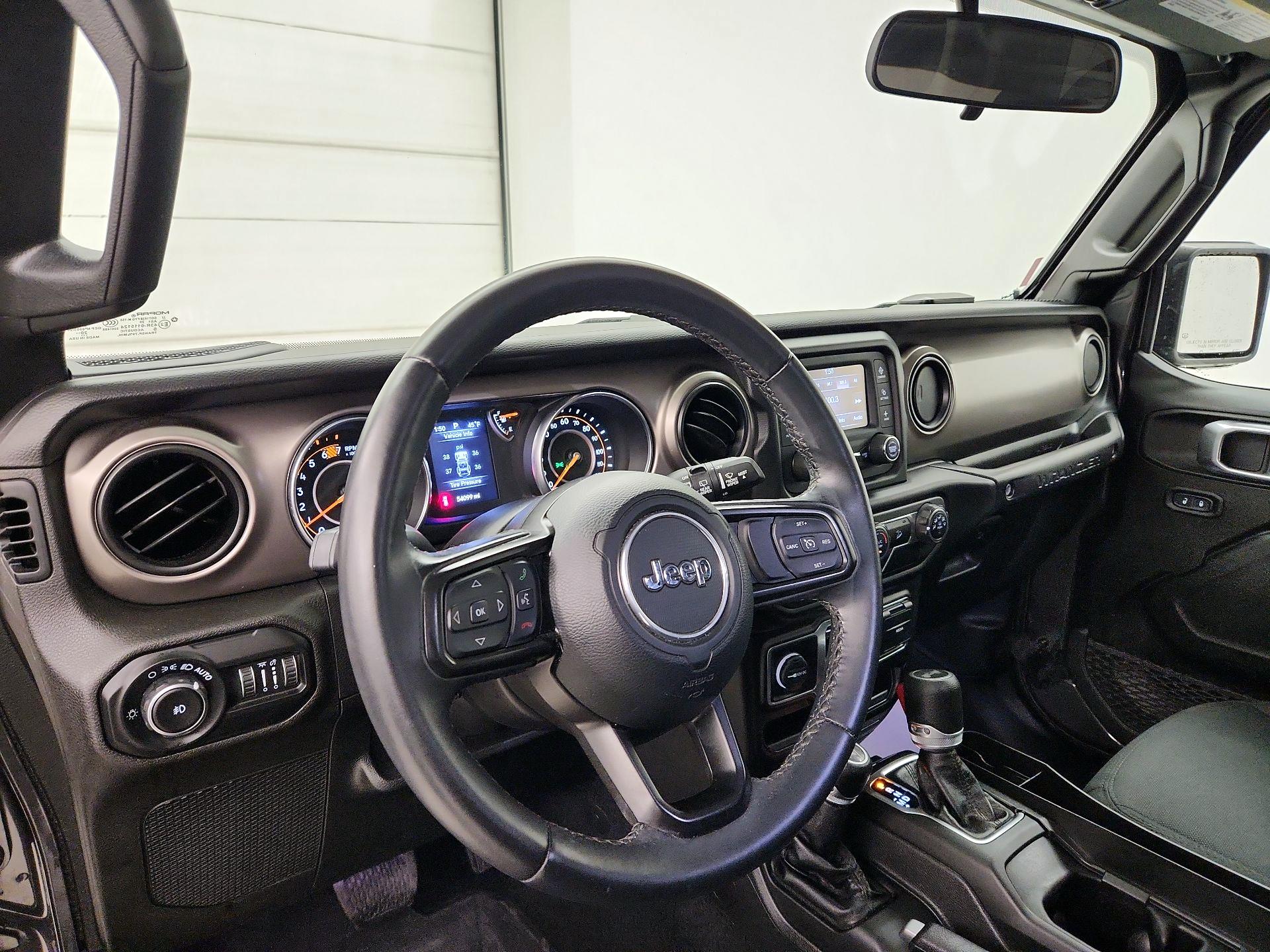 Thumbnail: 2020 Jeep Wrangler - 9