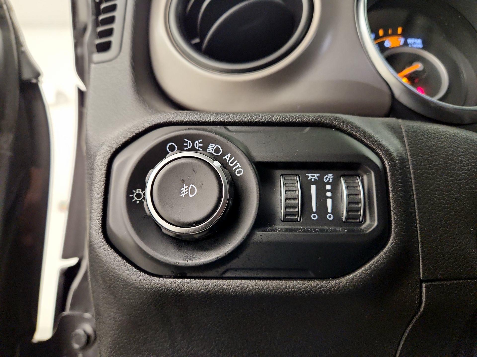 Thumbnail: 2020 Jeep Wrangler - 13