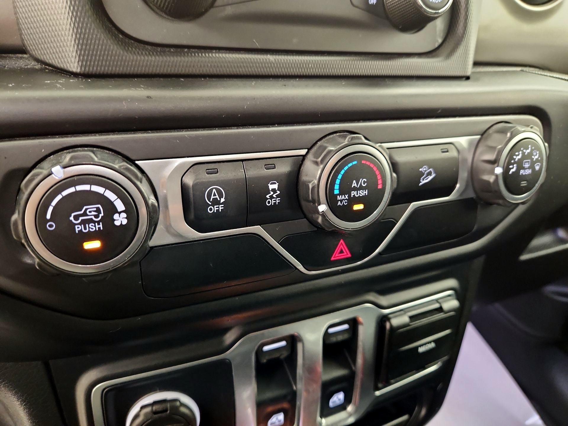 Thumbnail: 2020 Jeep Wrangler - 16