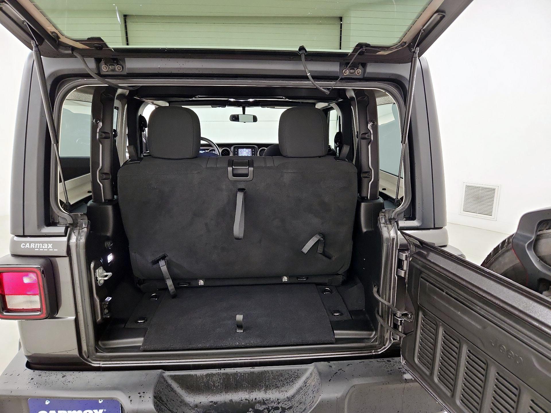 Thumbnail: 2020 Jeep Wrangler - 20