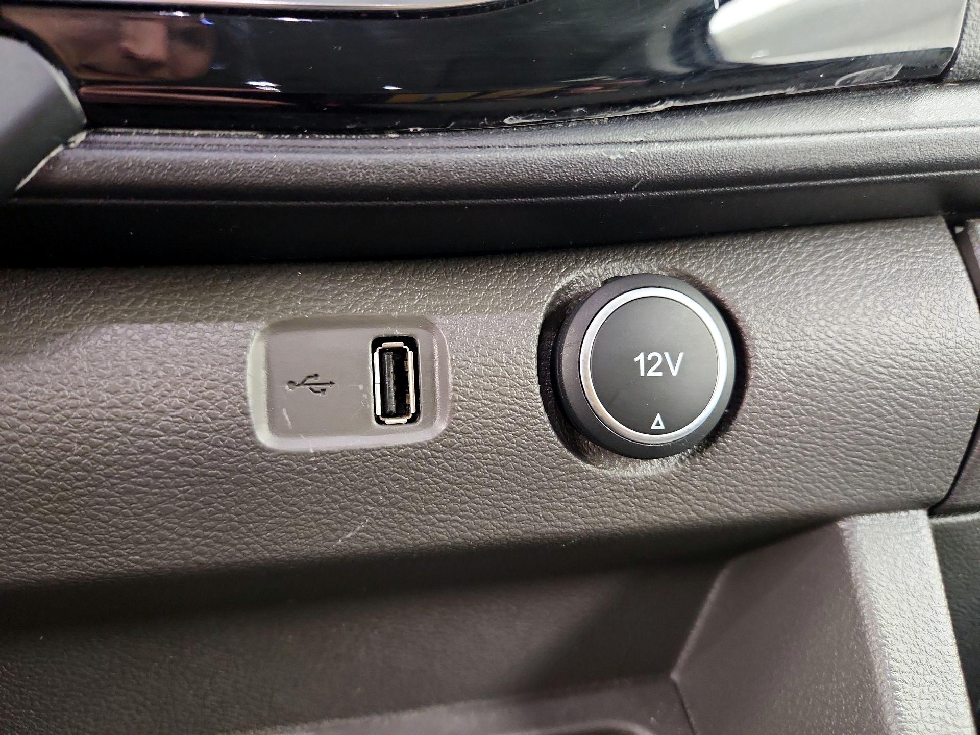 Thumbnail: 2023 Ford Transit Series - 19