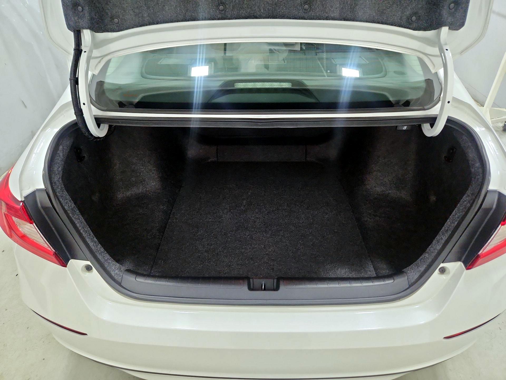 Thumbnail: 2021 Honda Accord - 20