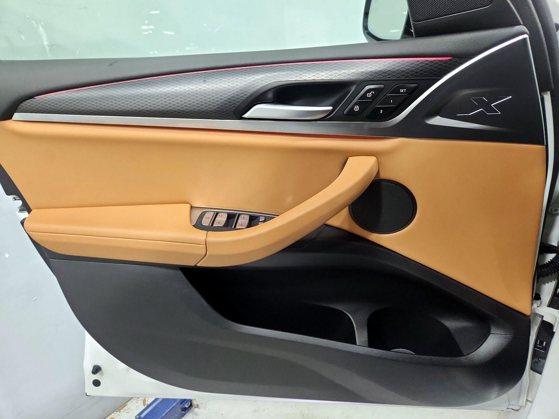 Thumbnail: 2022 BMW X4 - 12