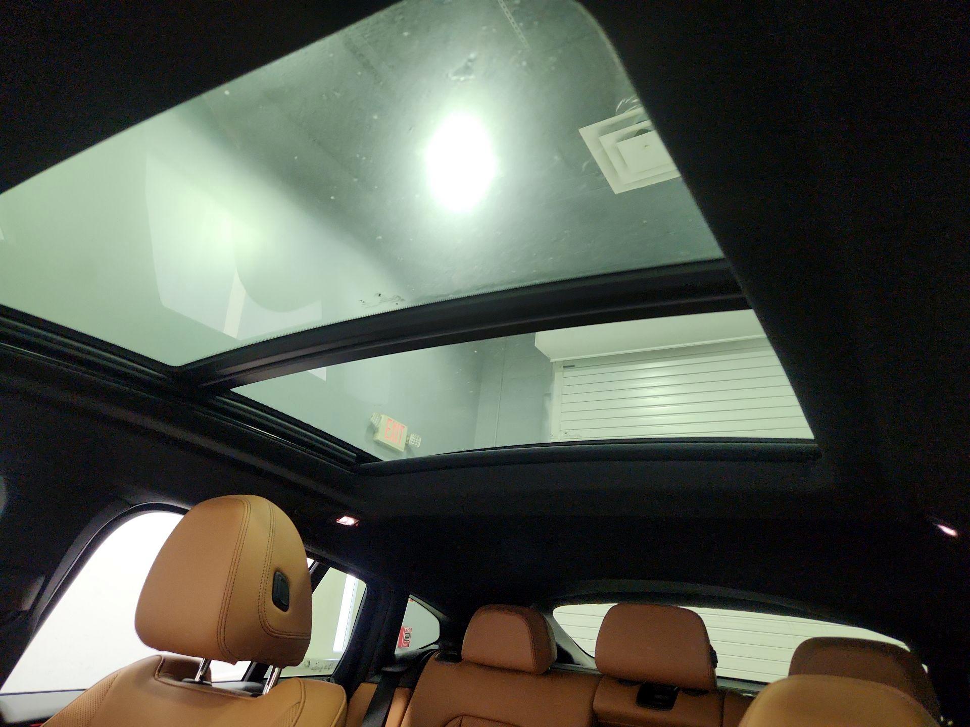 Thumbnail: 2022 BMW X4 - 20