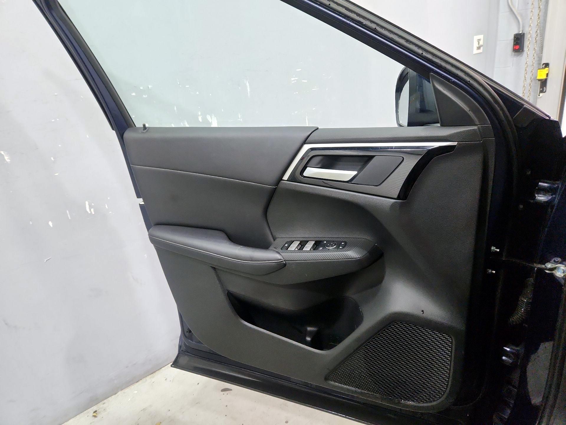 Thumbnail: 2022 Mitsubishi Outlander - 12