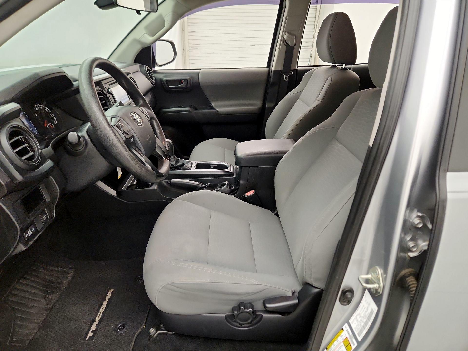 Thumbnail: 2019 Toyota Tacoma - 11