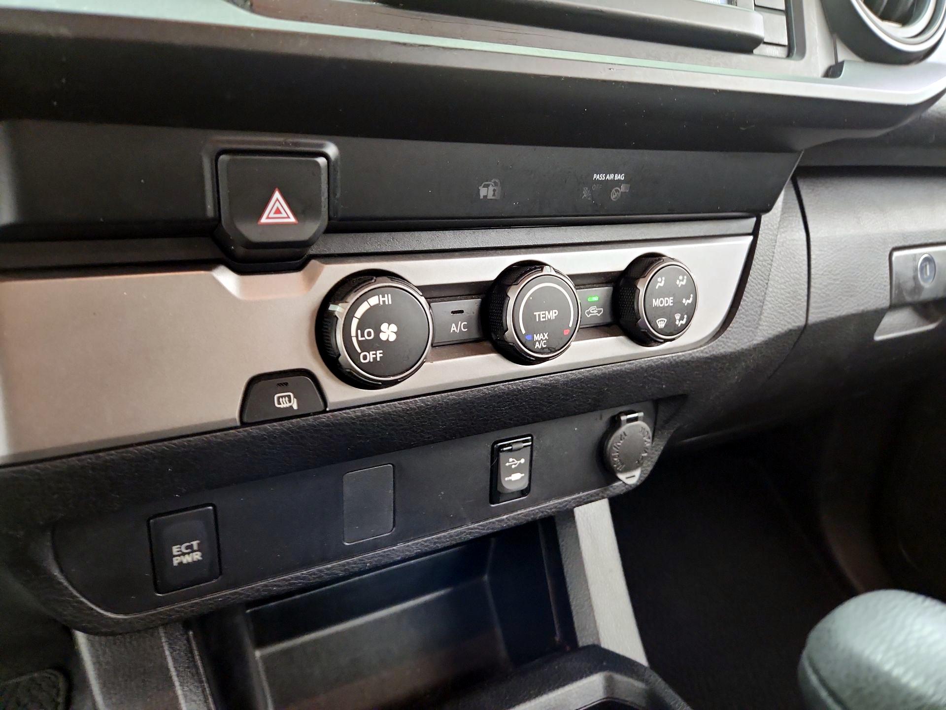 Thumbnail: 2019 Toyota Tacoma - 16