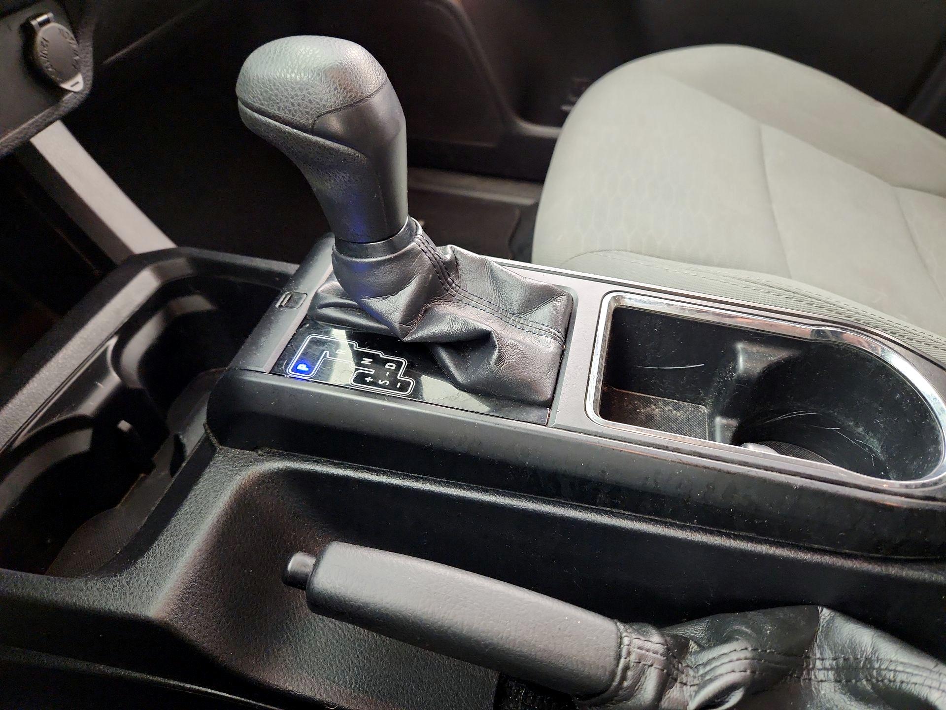 Thumbnail: 2019 Toyota Tacoma - 17