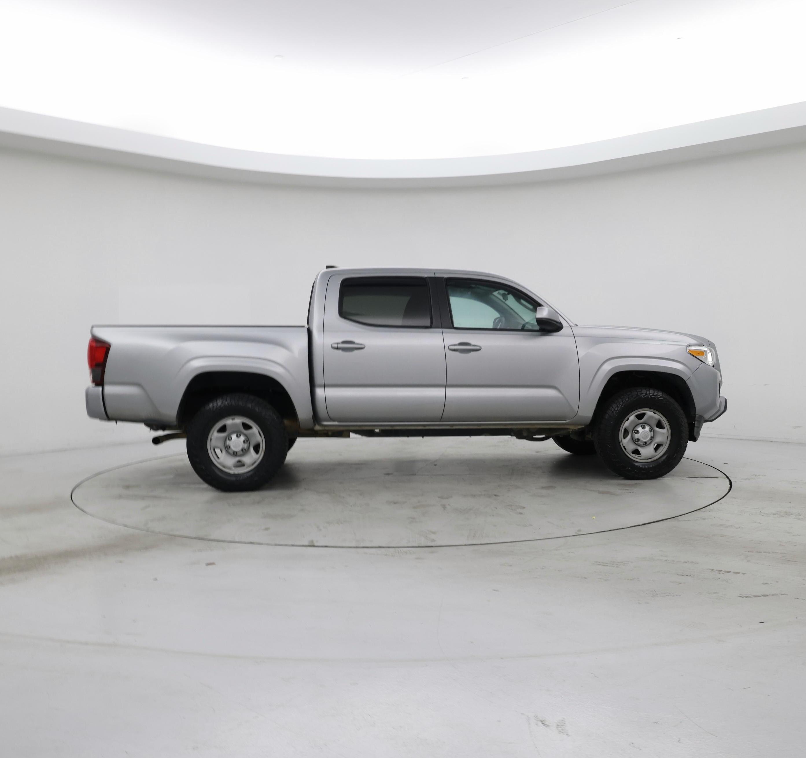 Thumbnail: 2019 Toyota Tacoma - 7