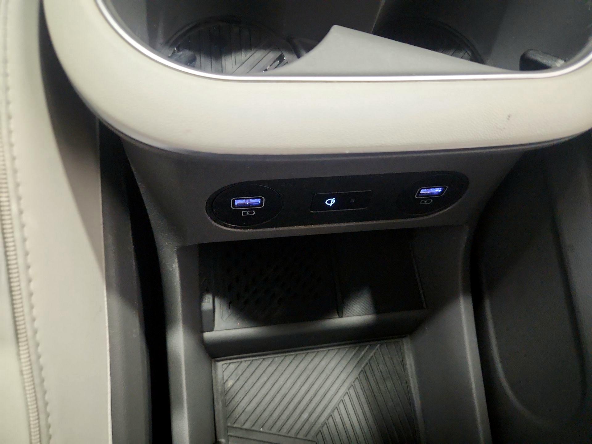 Thumbnail: 2023 Hyundai Ioniq 5 - 19