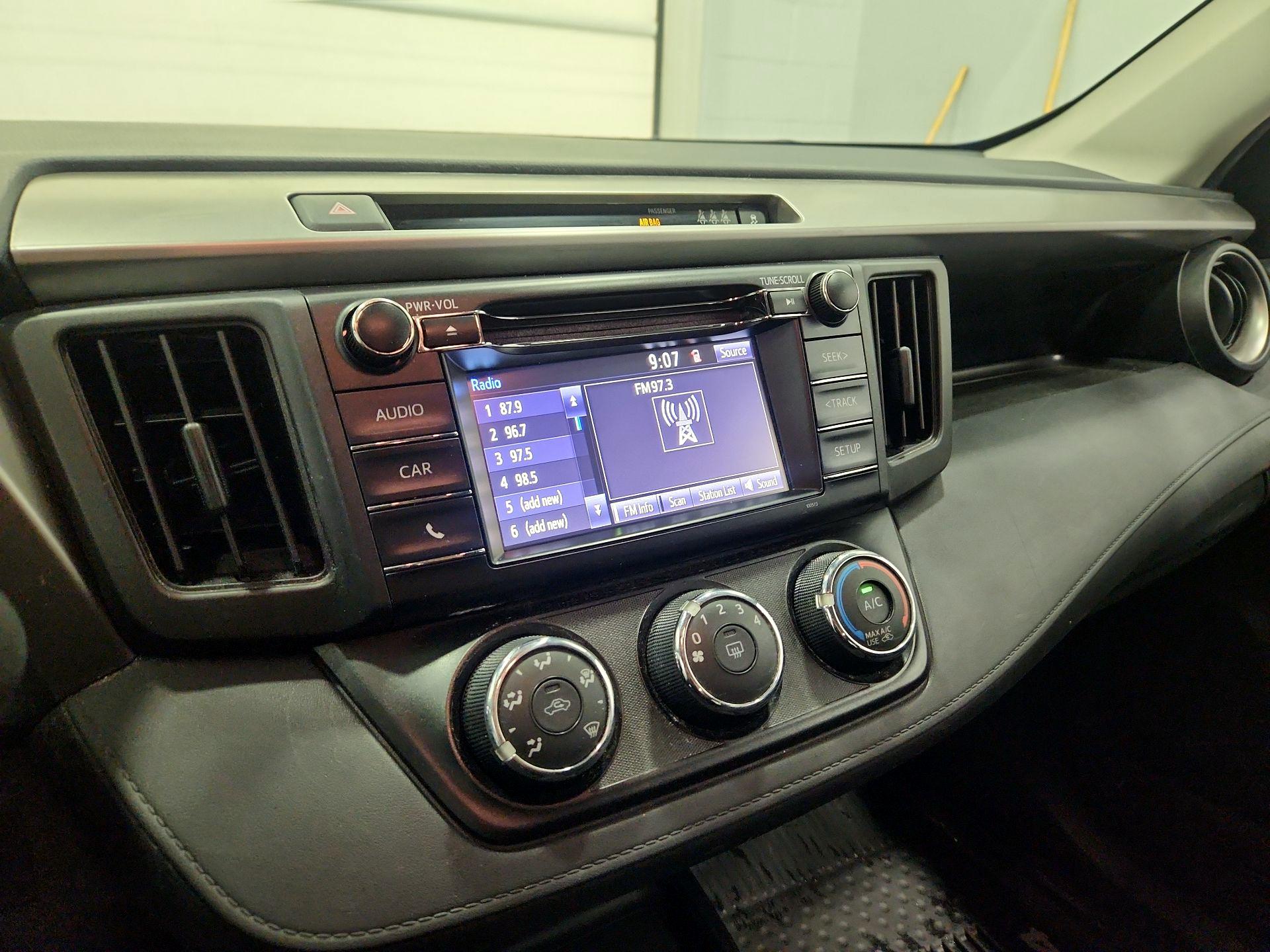 Thumbnail: 2017 Toyota RAV4 - 15