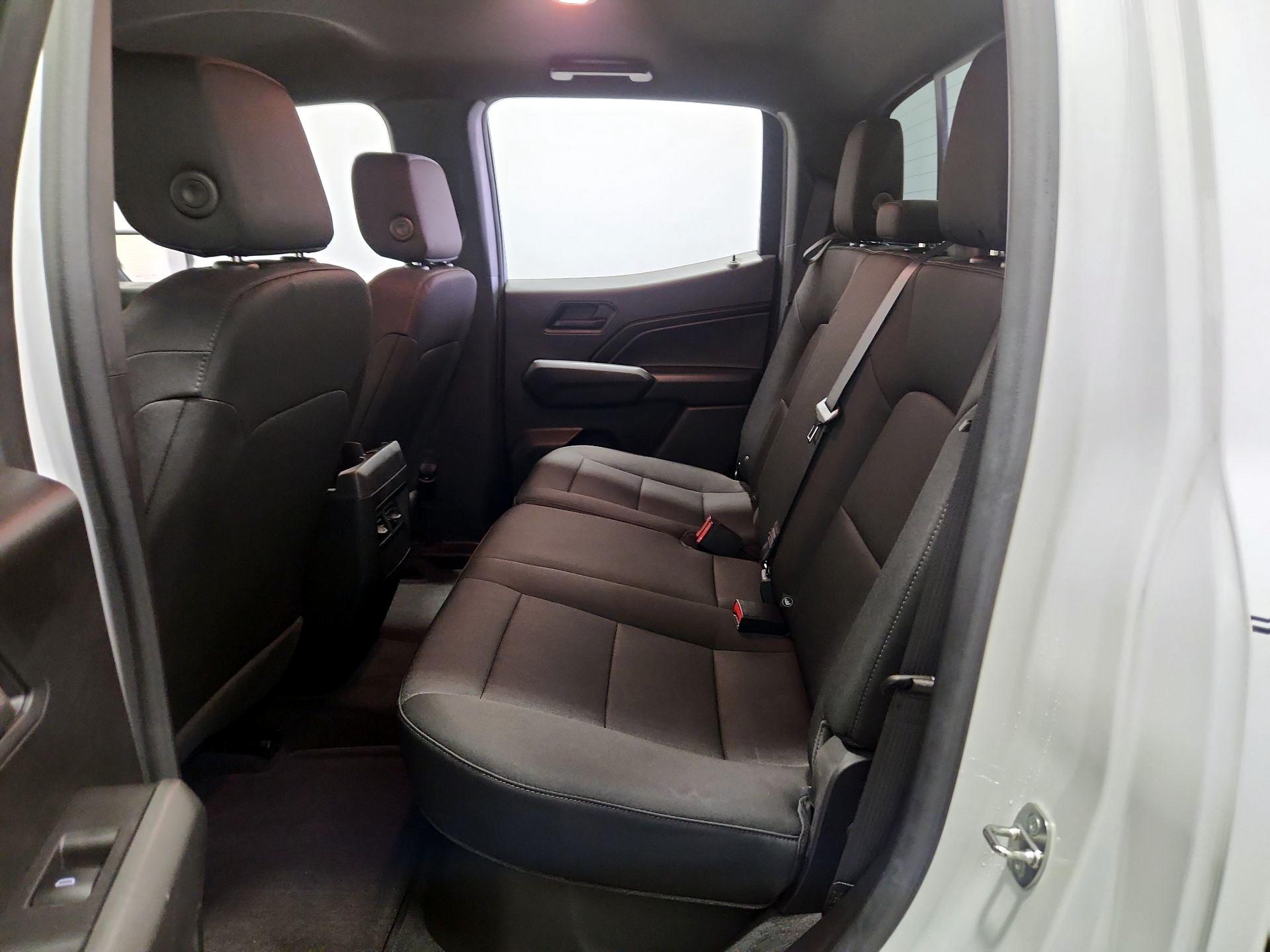 Thumbnail: 2023 Chevrolet Colorado - 19