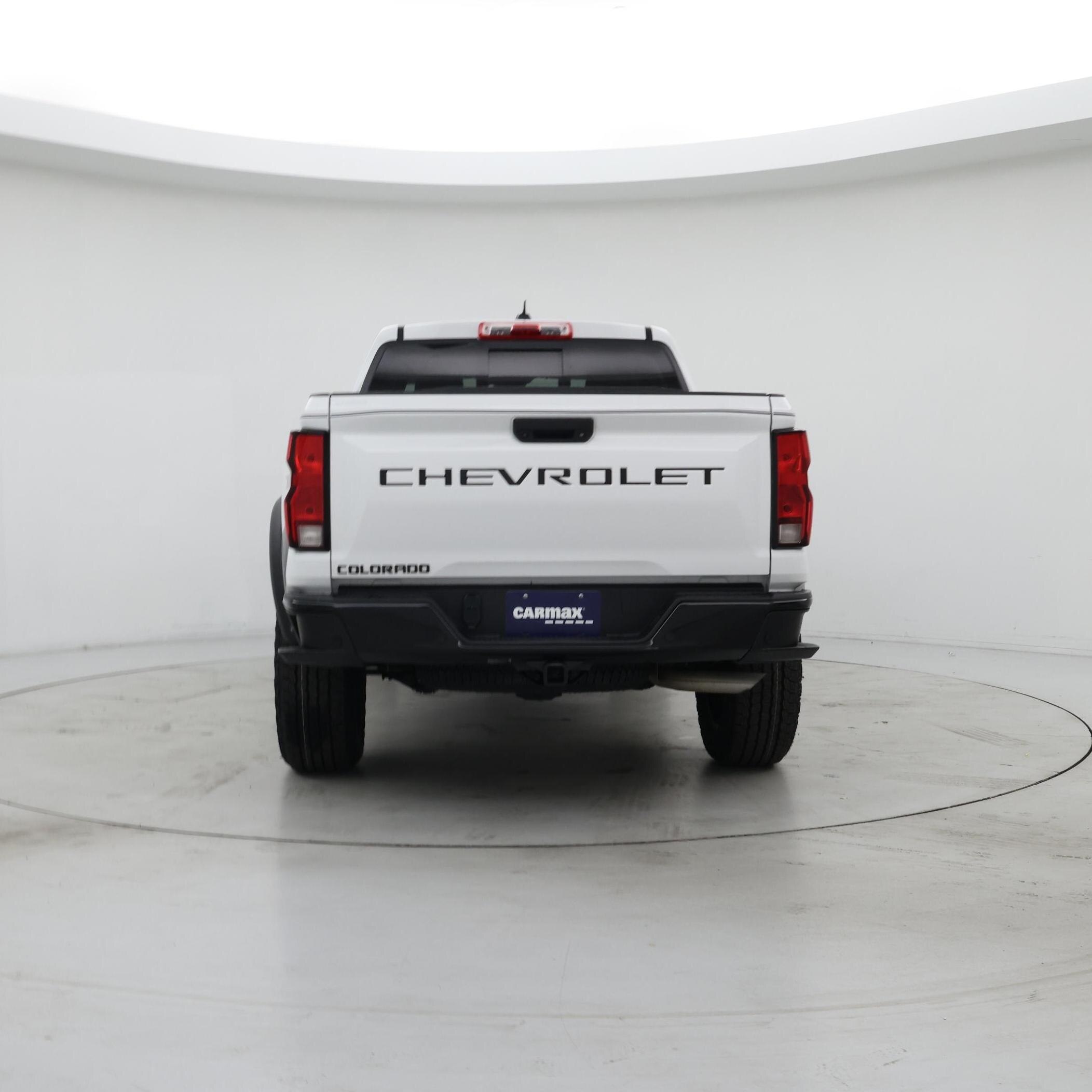 Thumbnail: 2023 Chevrolet Colorado - 6