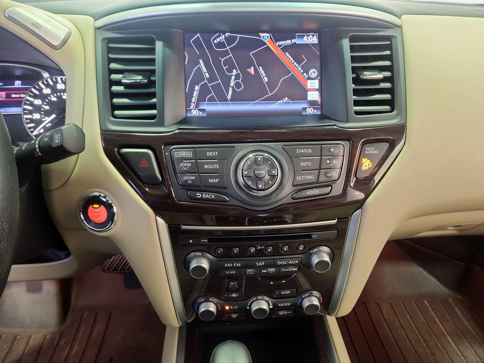 Thumbnail: 2016 Nissan Pathfinder - 15