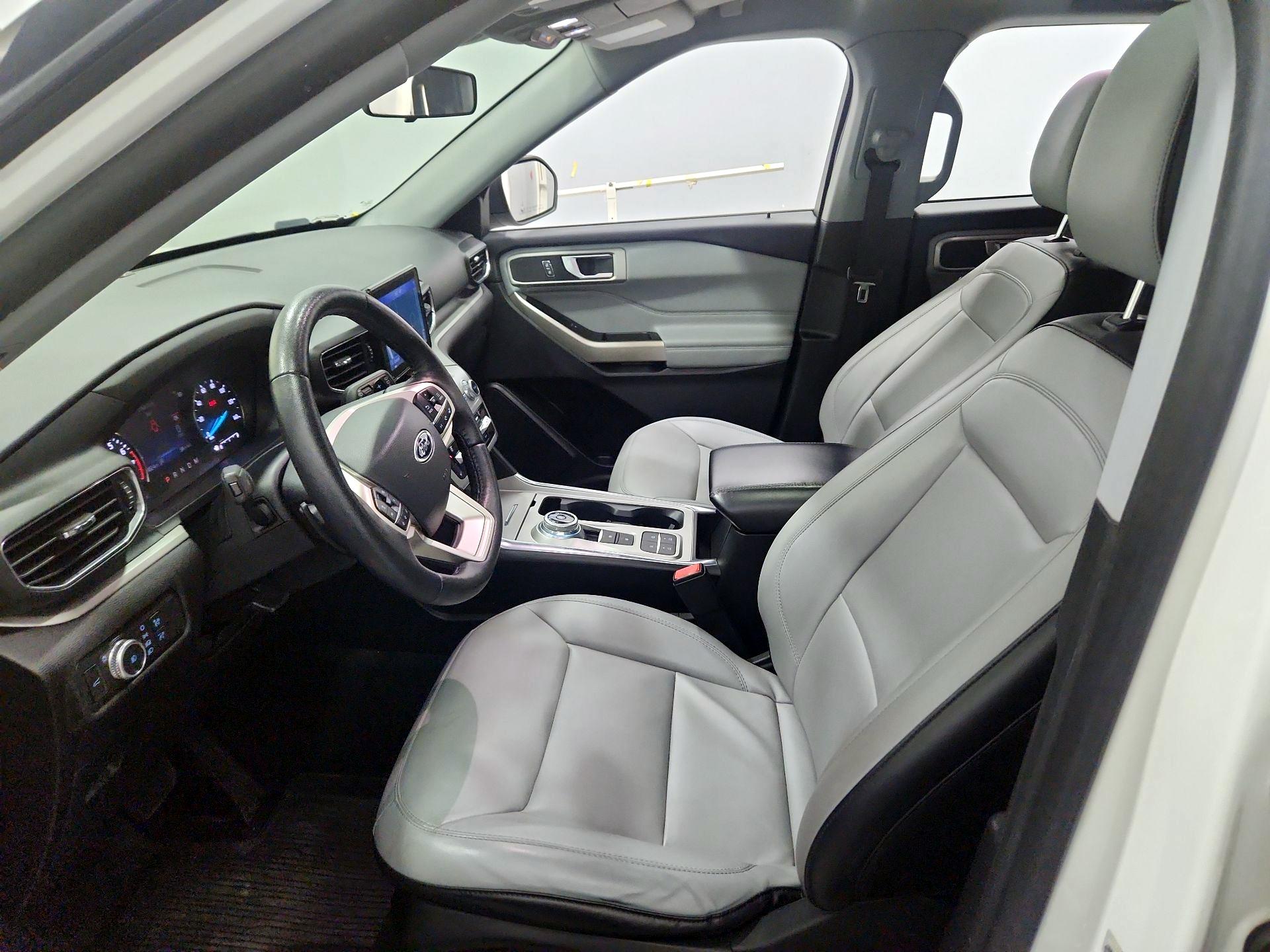 Thumbnail: 2021 Ford Explorer - 11