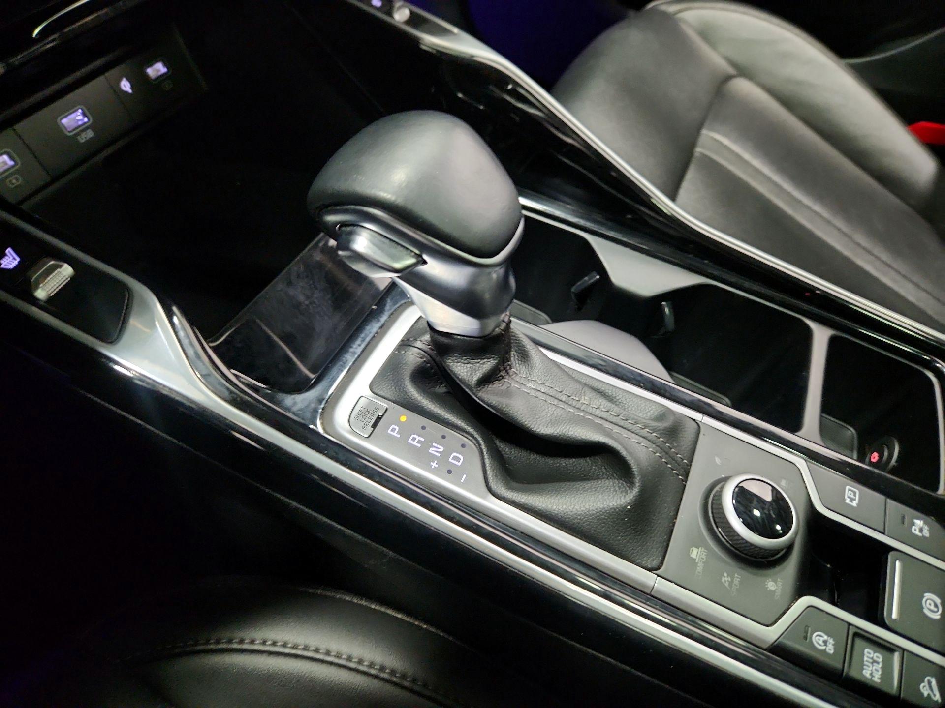 Thumbnail: 2022 Kia Sorento - 18