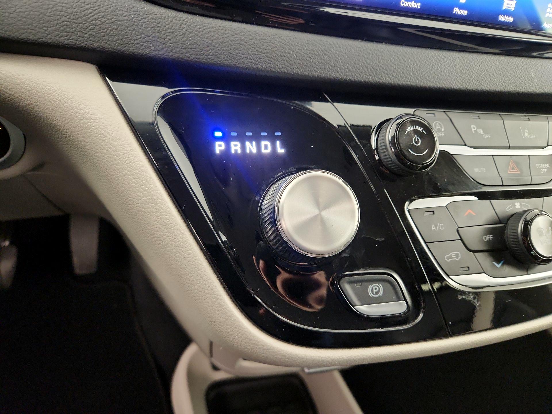 Thumbnail: 2024 Chrysler Pacifica - 17