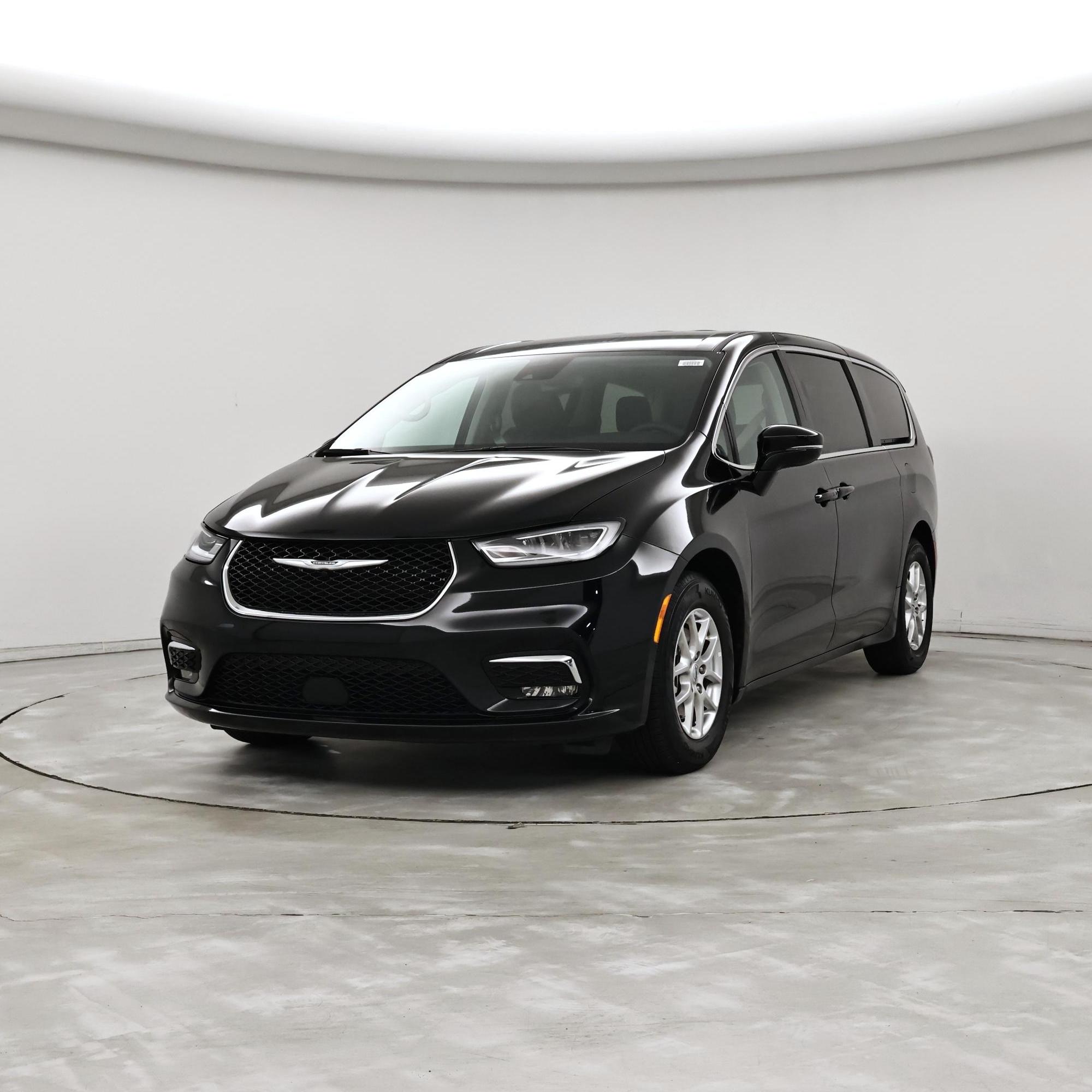 Thumbnail: 2024 Chrysler Pacifica - 4