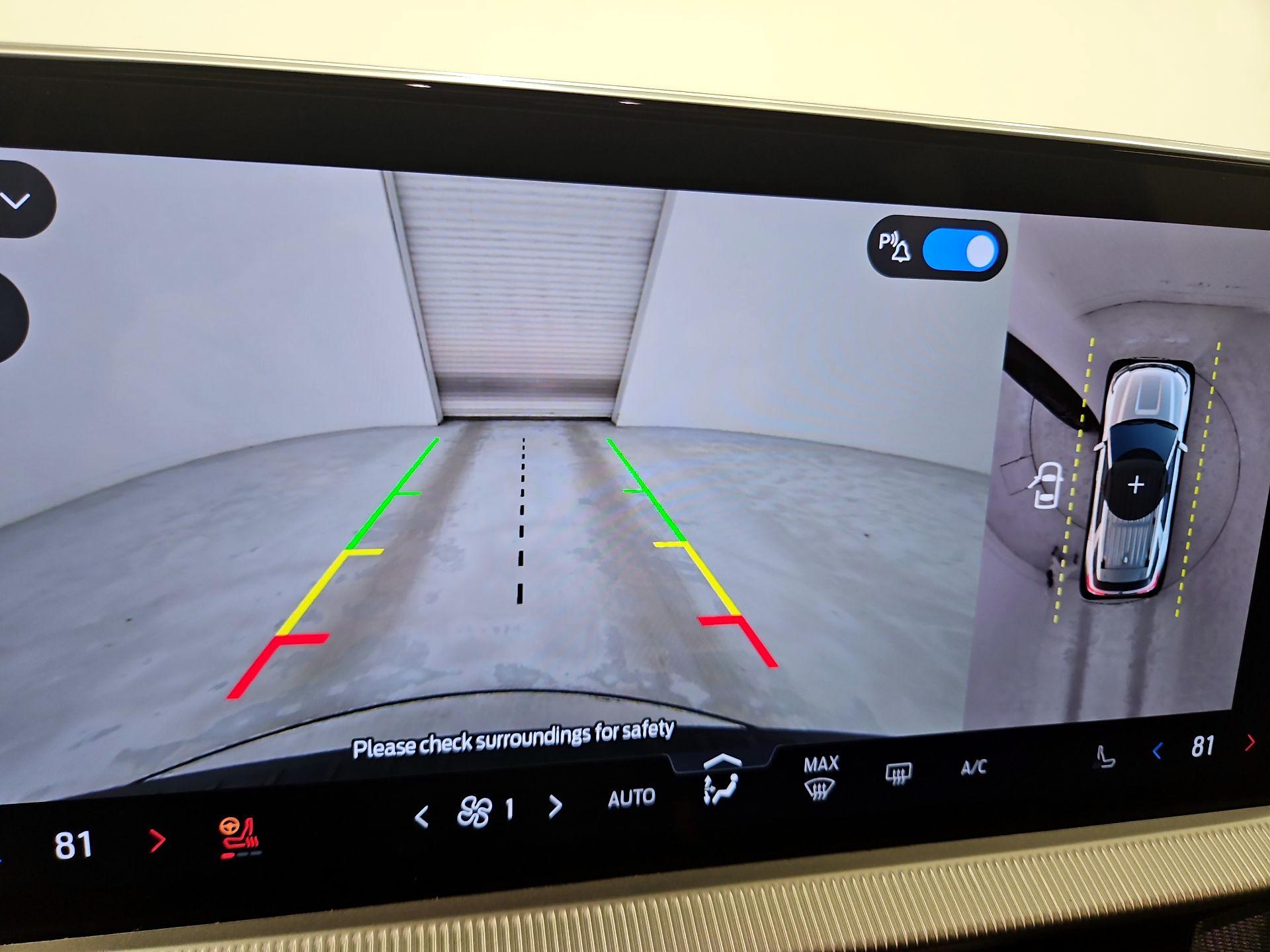 Thumbnail: 2025 Ford Explorer - 15