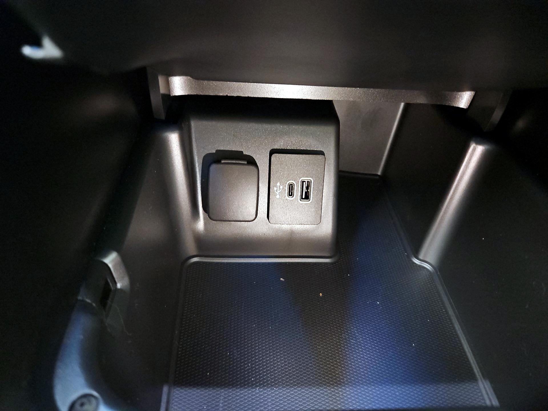 Thumbnail: 2025 Ford Explorer - 19