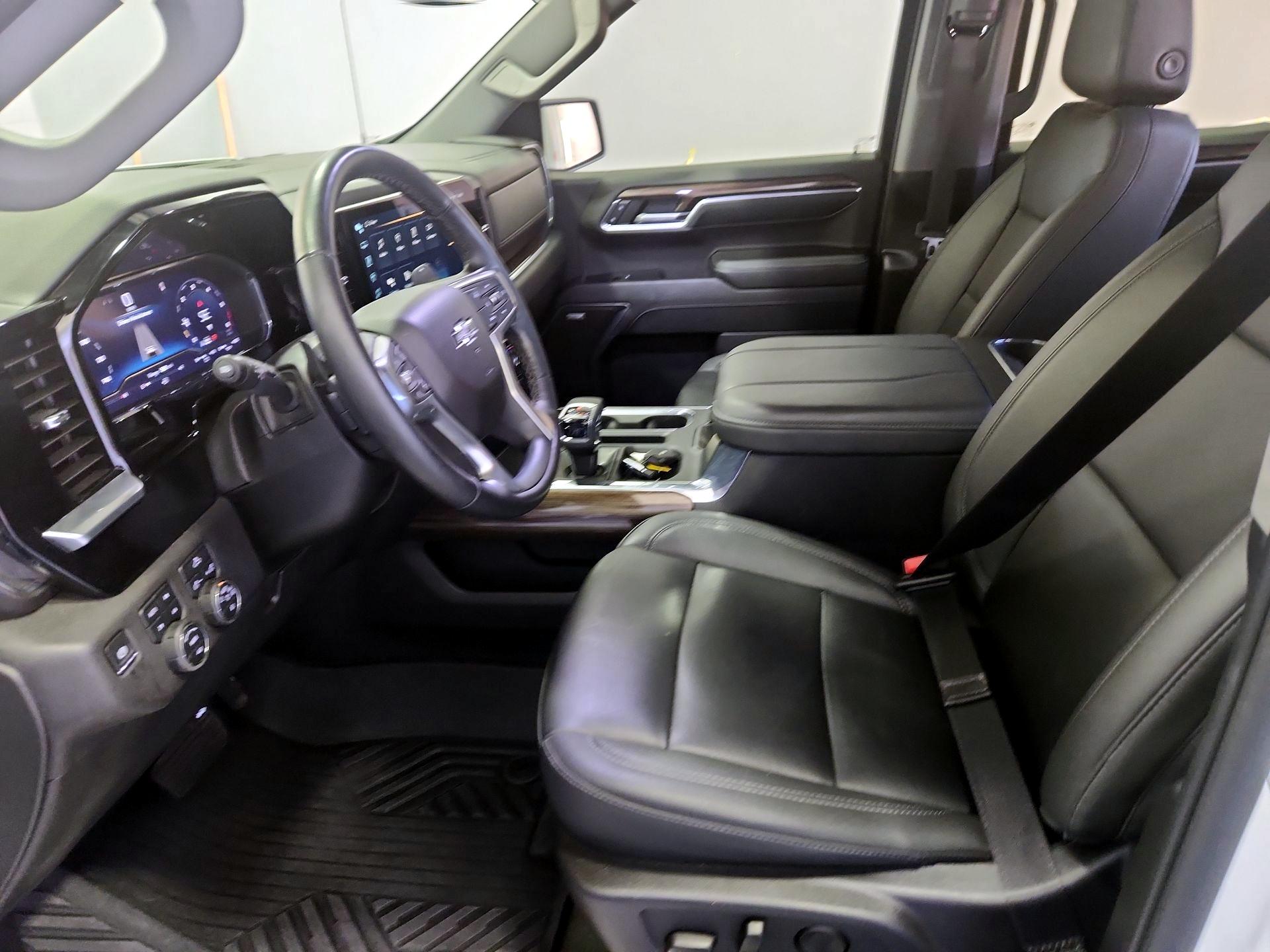 Thumbnail: 2024 Chevrolet Silverado 1500 - 11