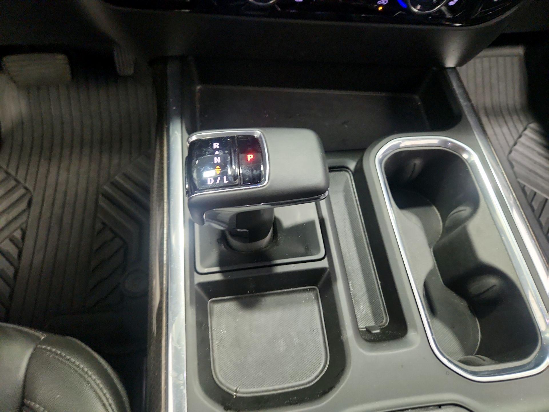 Thumbnail: 2024 Chevrolet Silverado 1500 - 17