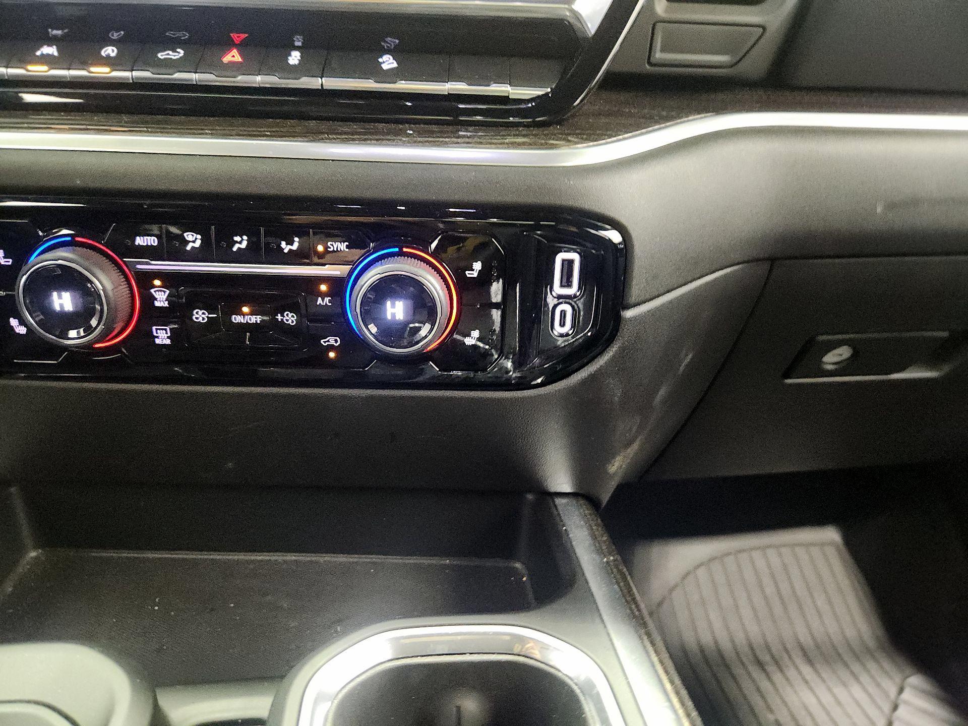 Thumbnail: 2024 Chevrolet Silverado 1500 - 18